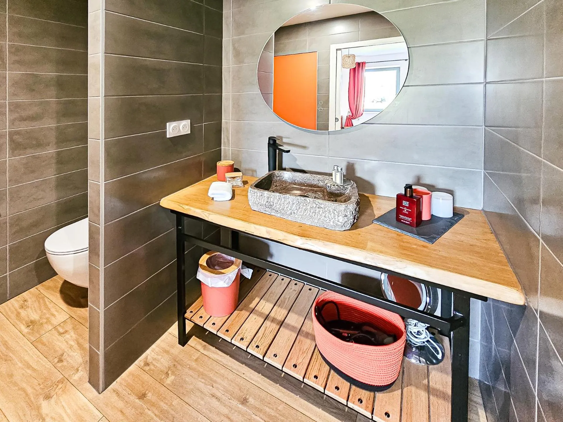 Bathroom in Manoir de Turqueville les Quatre Etoiles