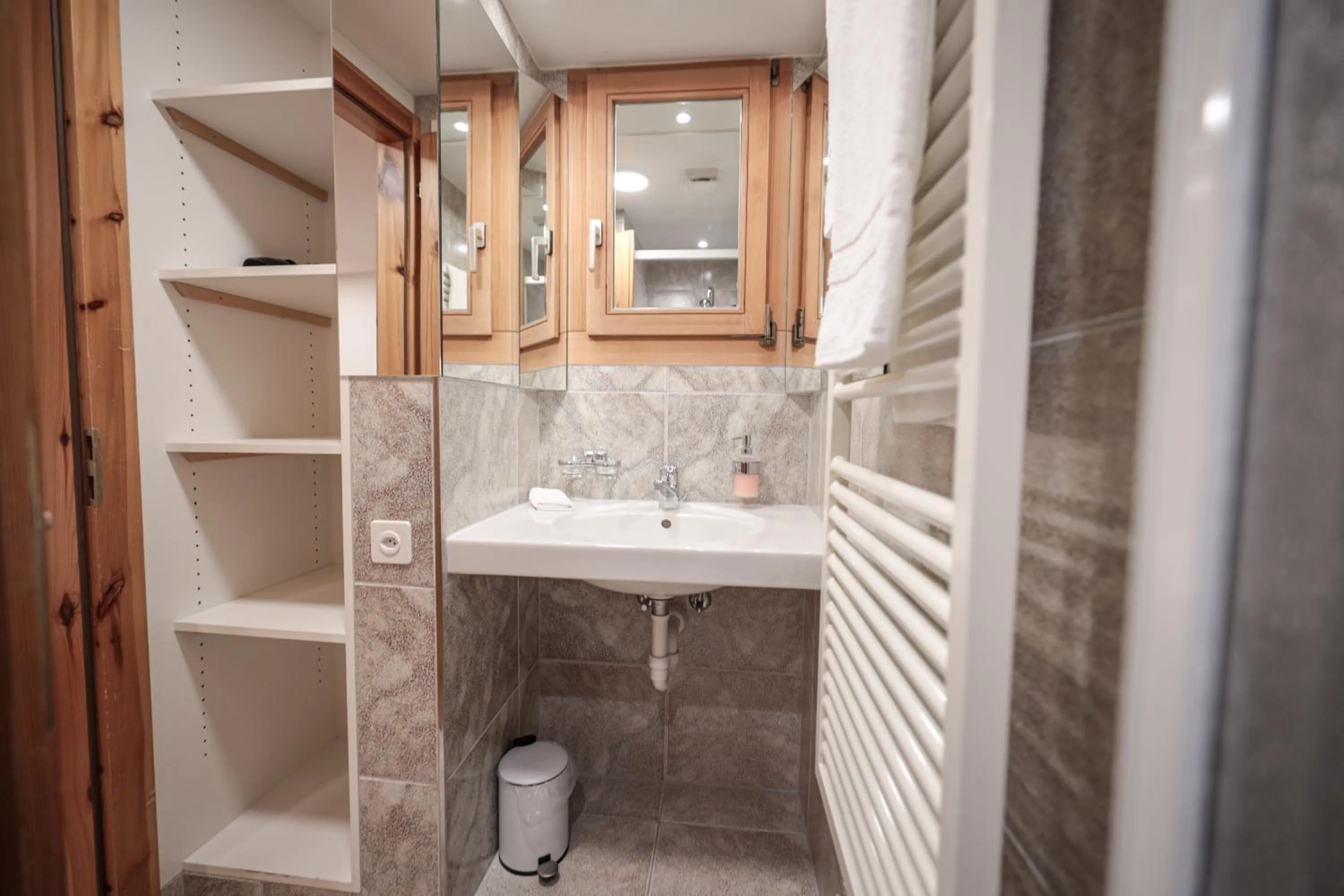 Bathroom in Hotel Sonnenhalde, Arosa