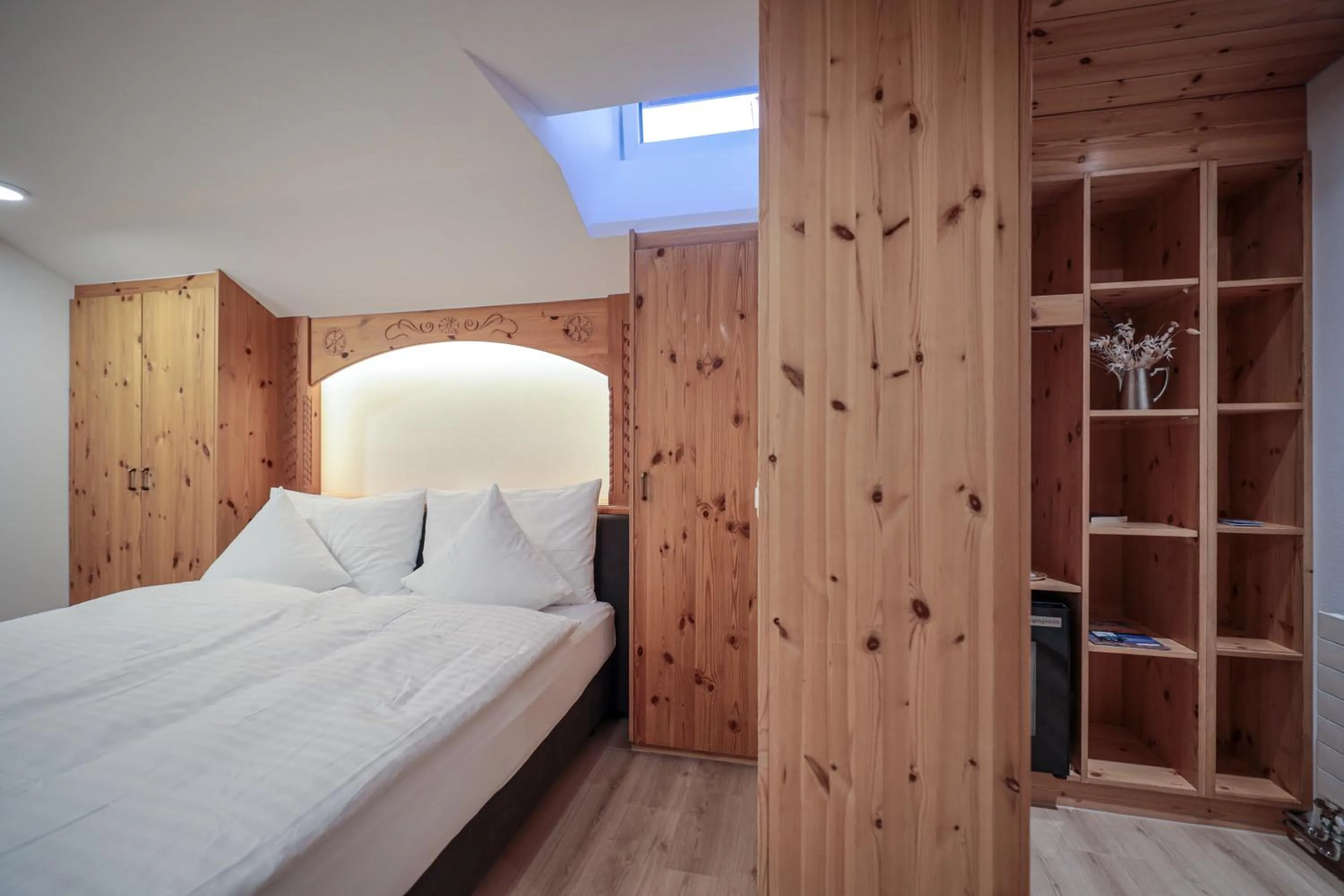 Bed in Hotel Sonnenhalde, Arosa