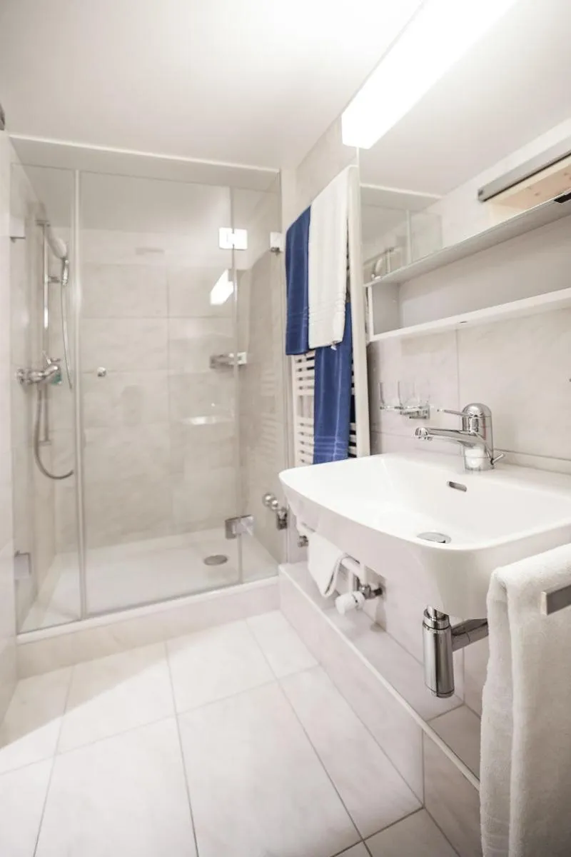 Bathroom in Hotel Sonnenhalde, Arosa