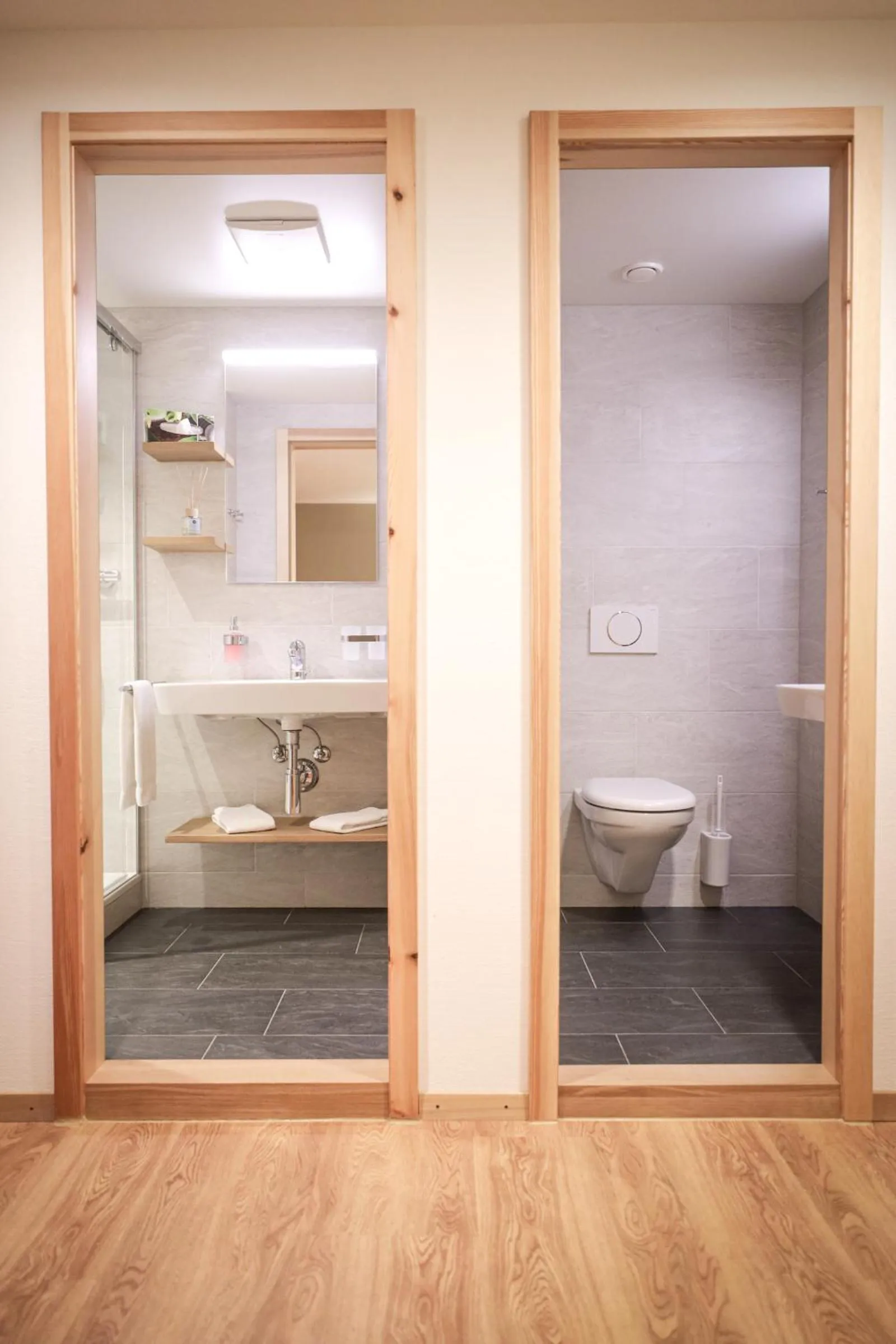 Bathroom in Hotel Sonnenhalde, Arosa