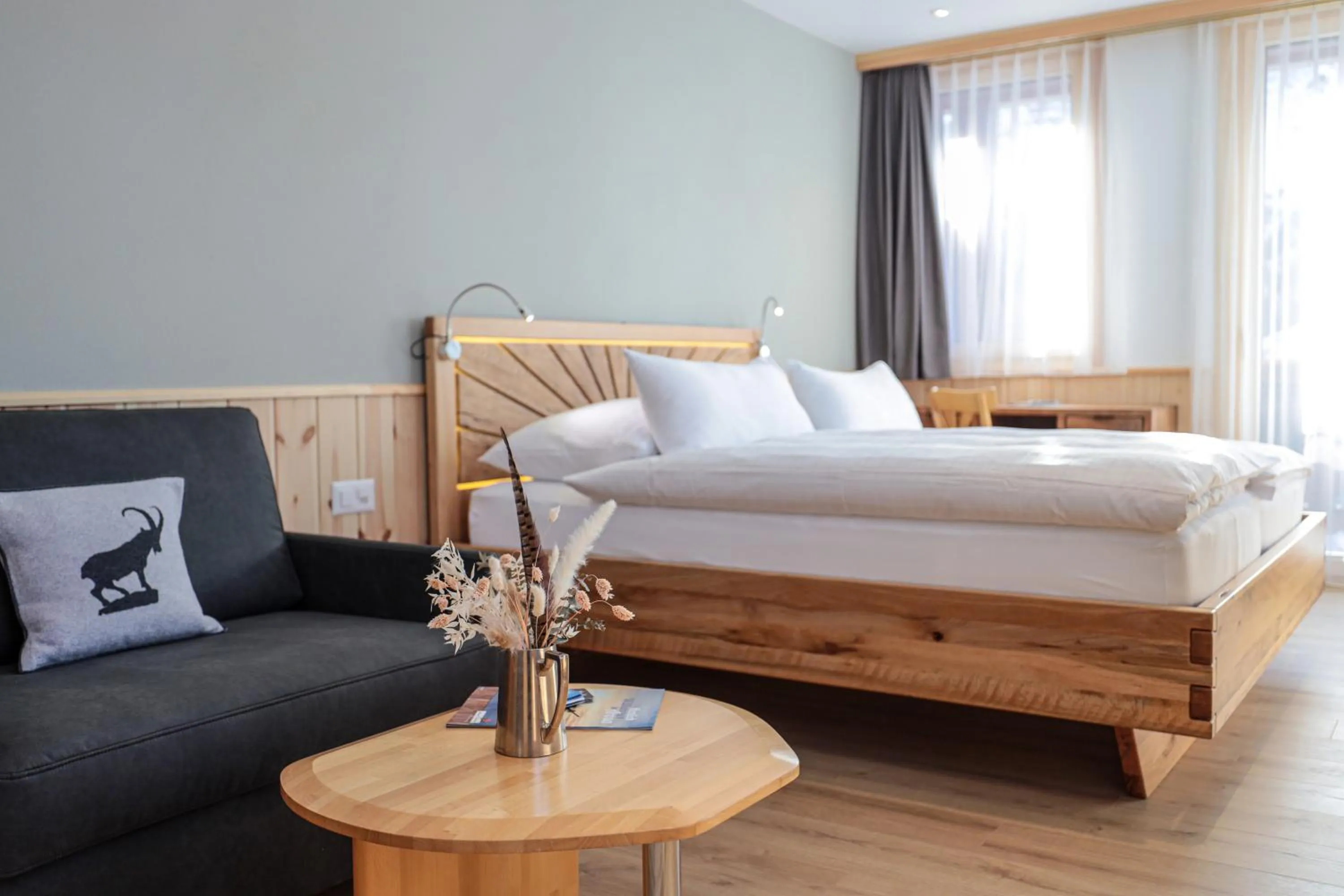 Bed in Hotel Sonnenhalde, Arosa