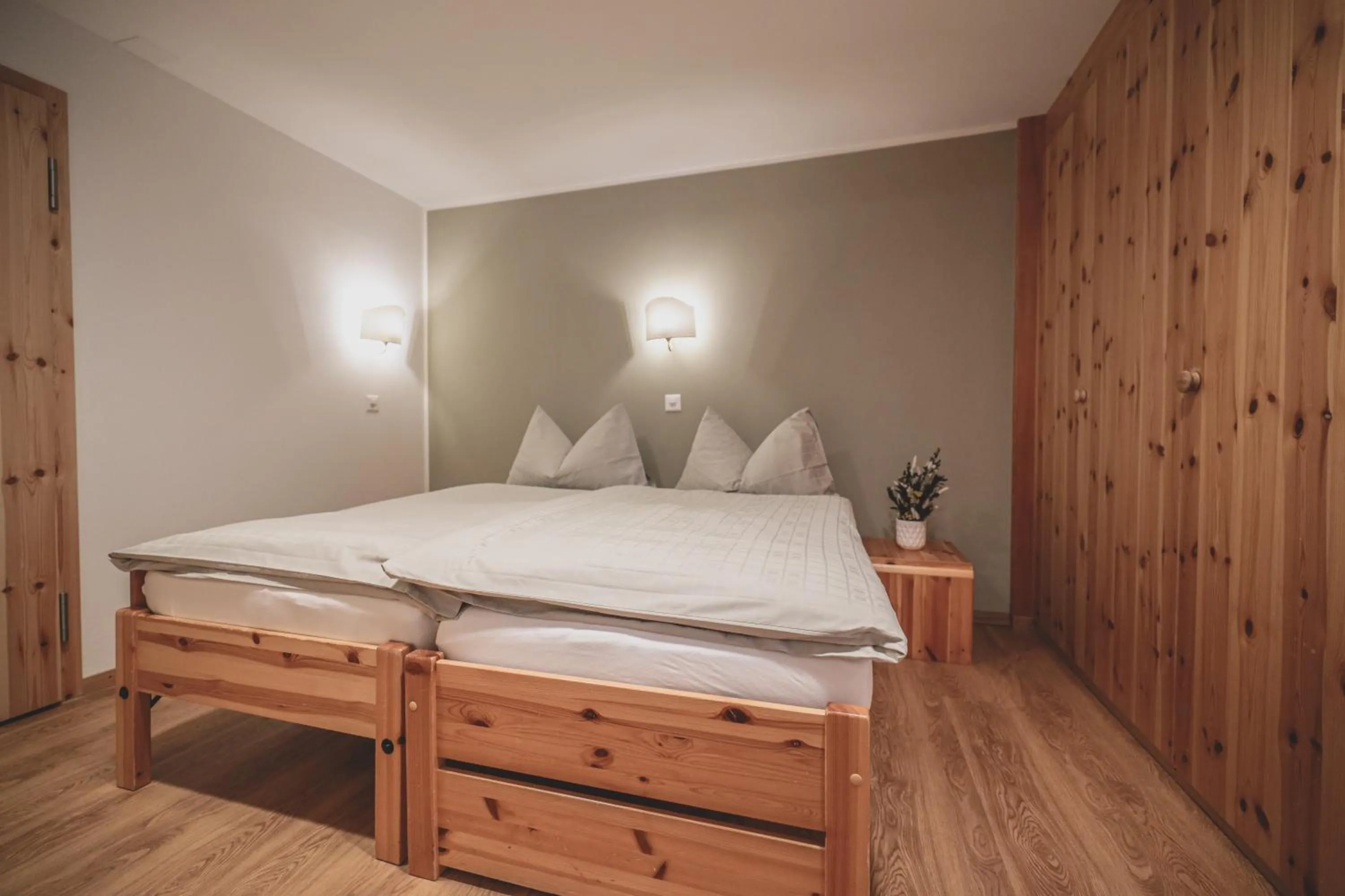 Bed in Hotel Sonnenhalde, Arosa