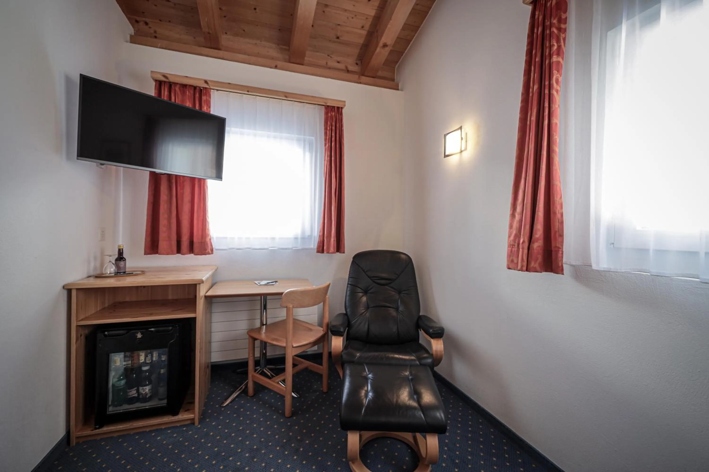 Seating area in Hotel Sonnenhalde, Arosa