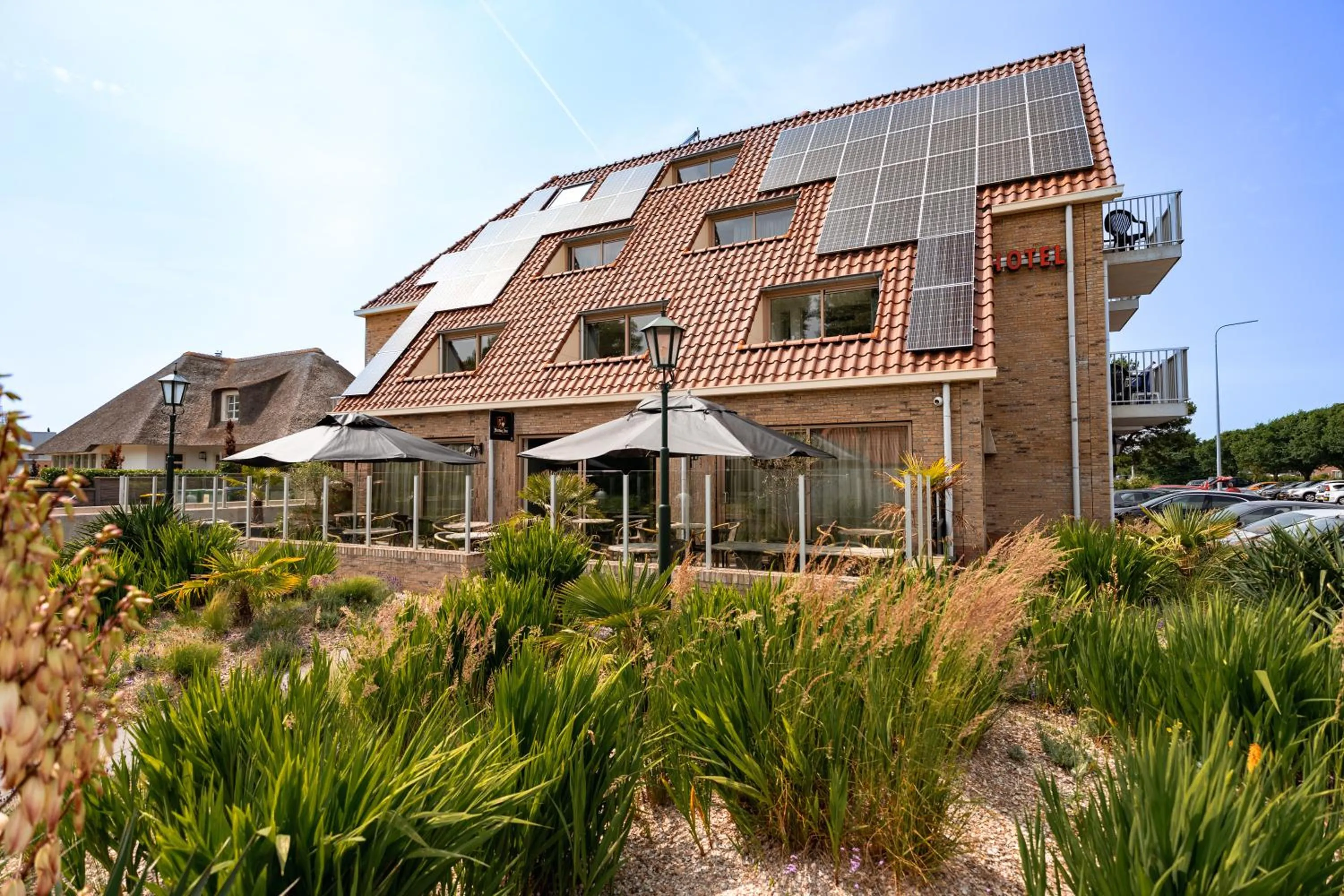 Property building in Hotel het Zwaantje