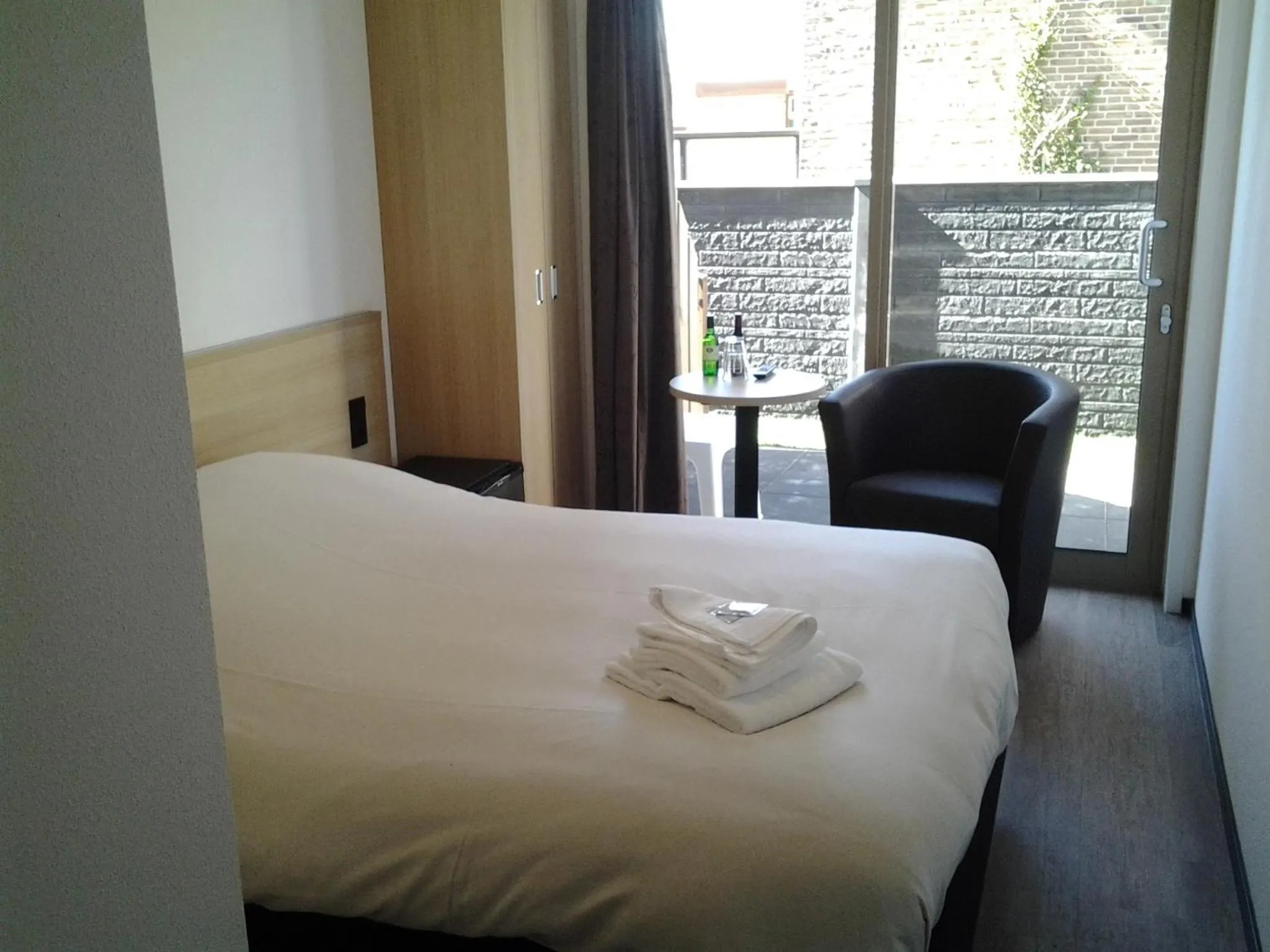 Single Room with Terrace in Hotel het Zwaantje