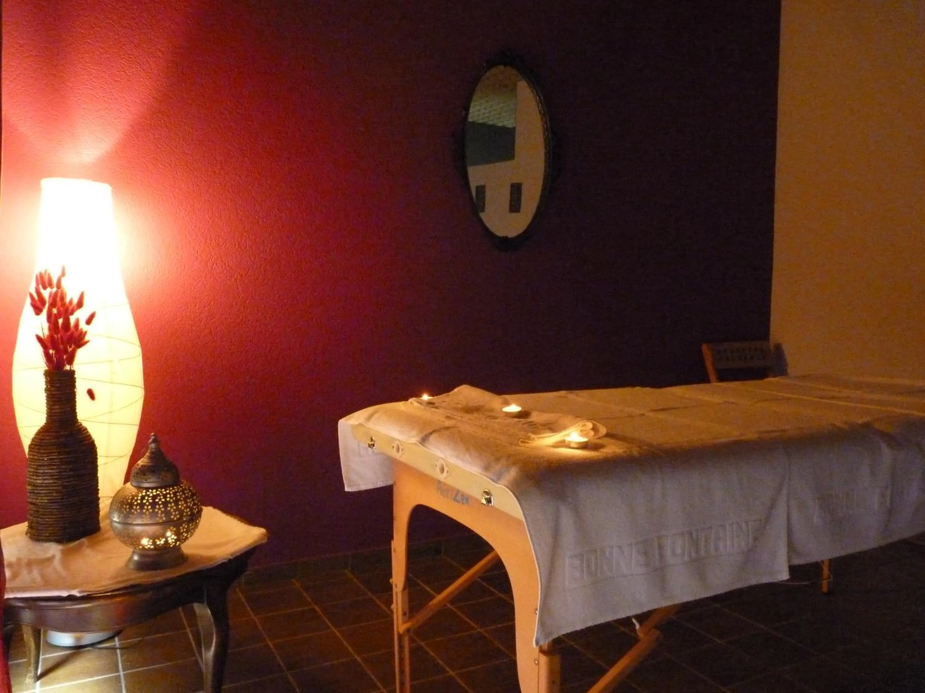 Massage in Logis Hôtel Notre-Dame - restaurant ouvert midi et soir sauf dimanche soir