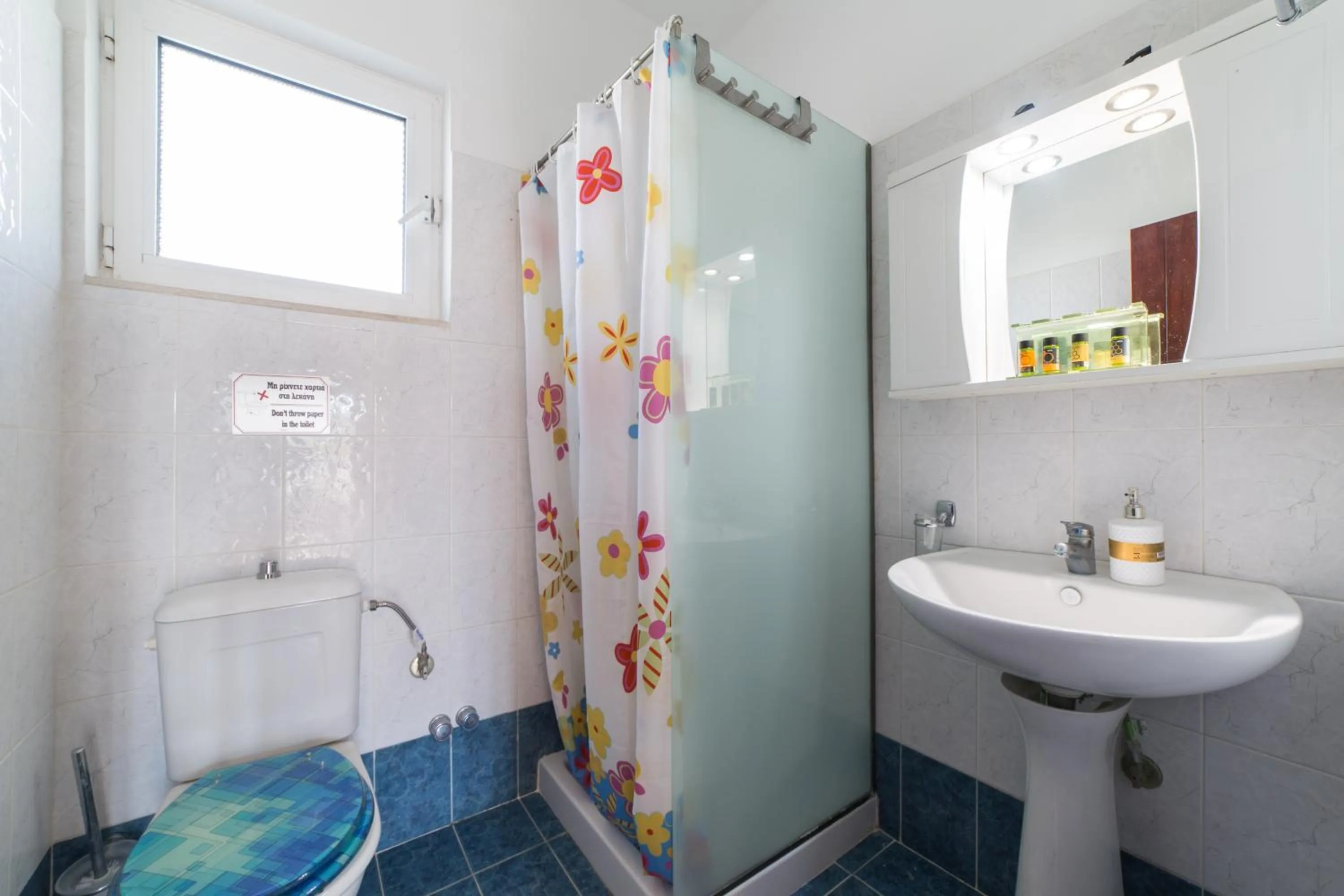 Bathroom in Anelia Boutique Studios & Apartments