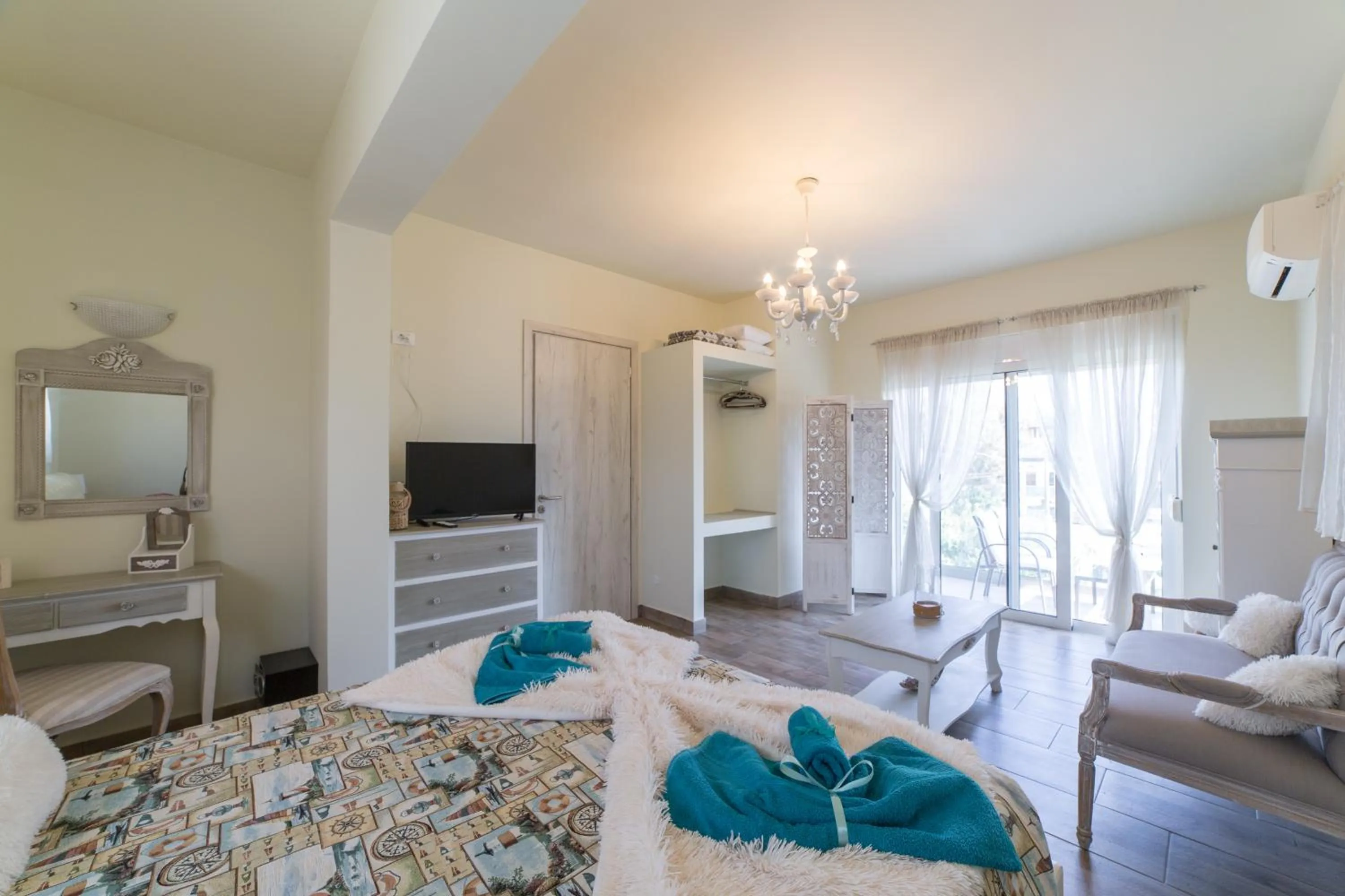 Bedroom, Bed in Anelia Boutique Studios & Apartments