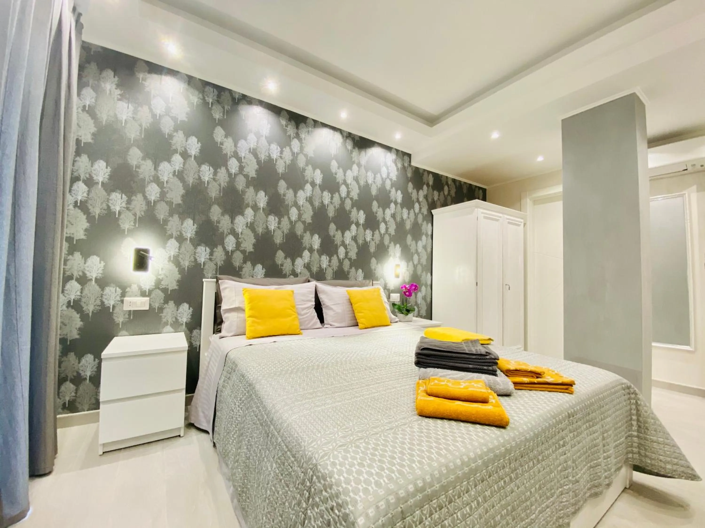 Bedroom, Bed in Olympic Suite Roma