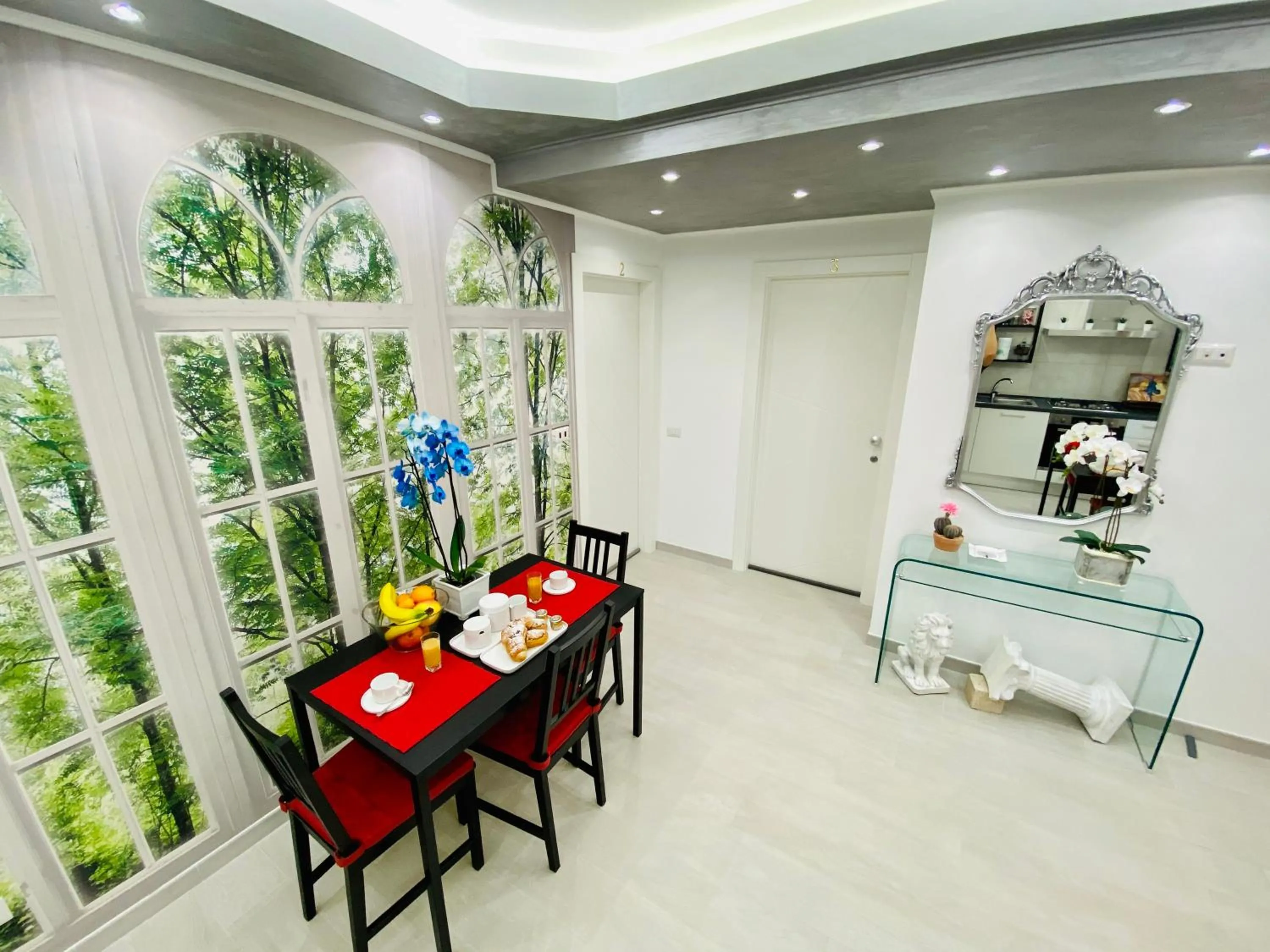 Dining area in Olympic Suite Roma