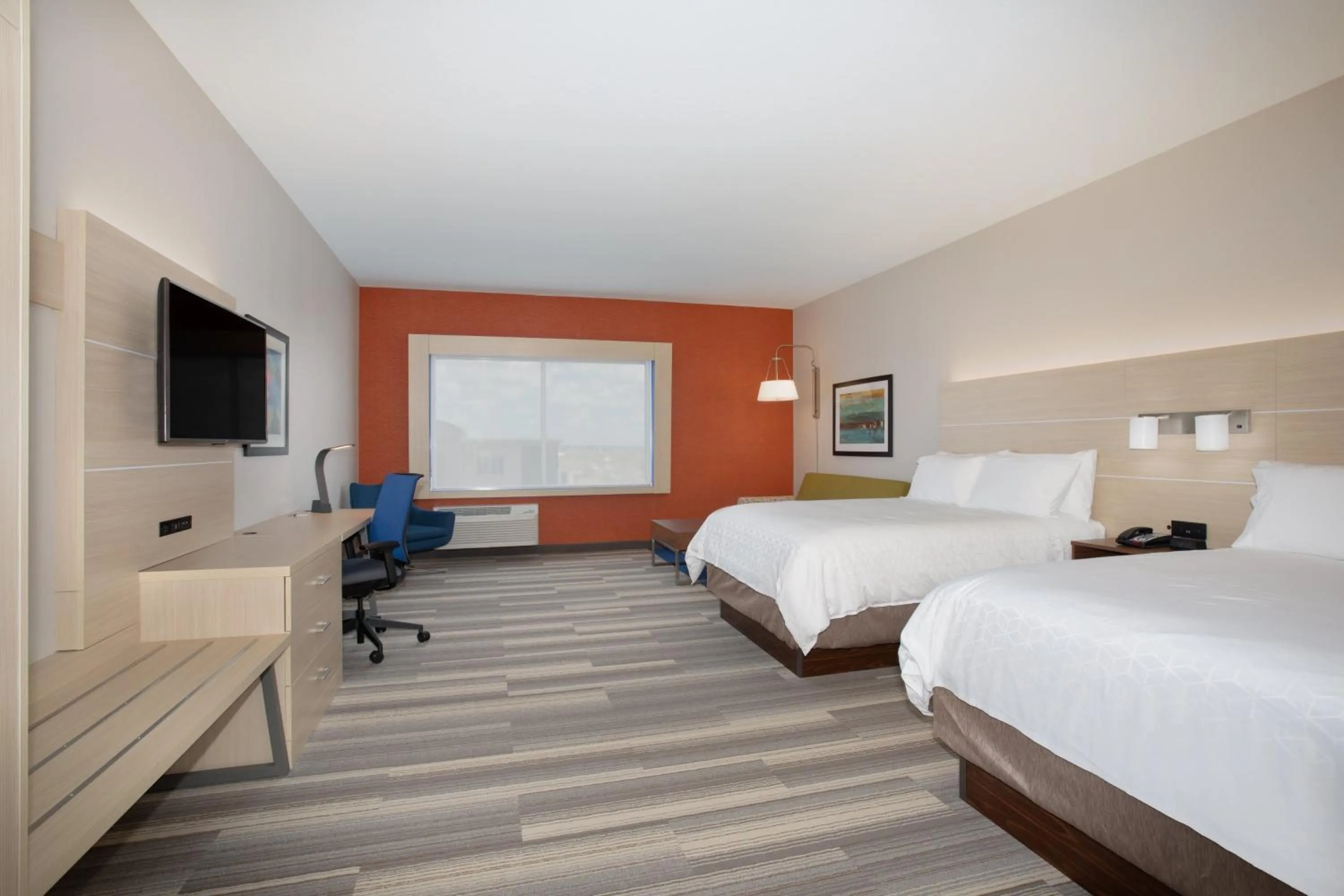 Photo of the whole room, Bed in Holiday Inn Express & Suites - Denver NE - Brighton by IHG