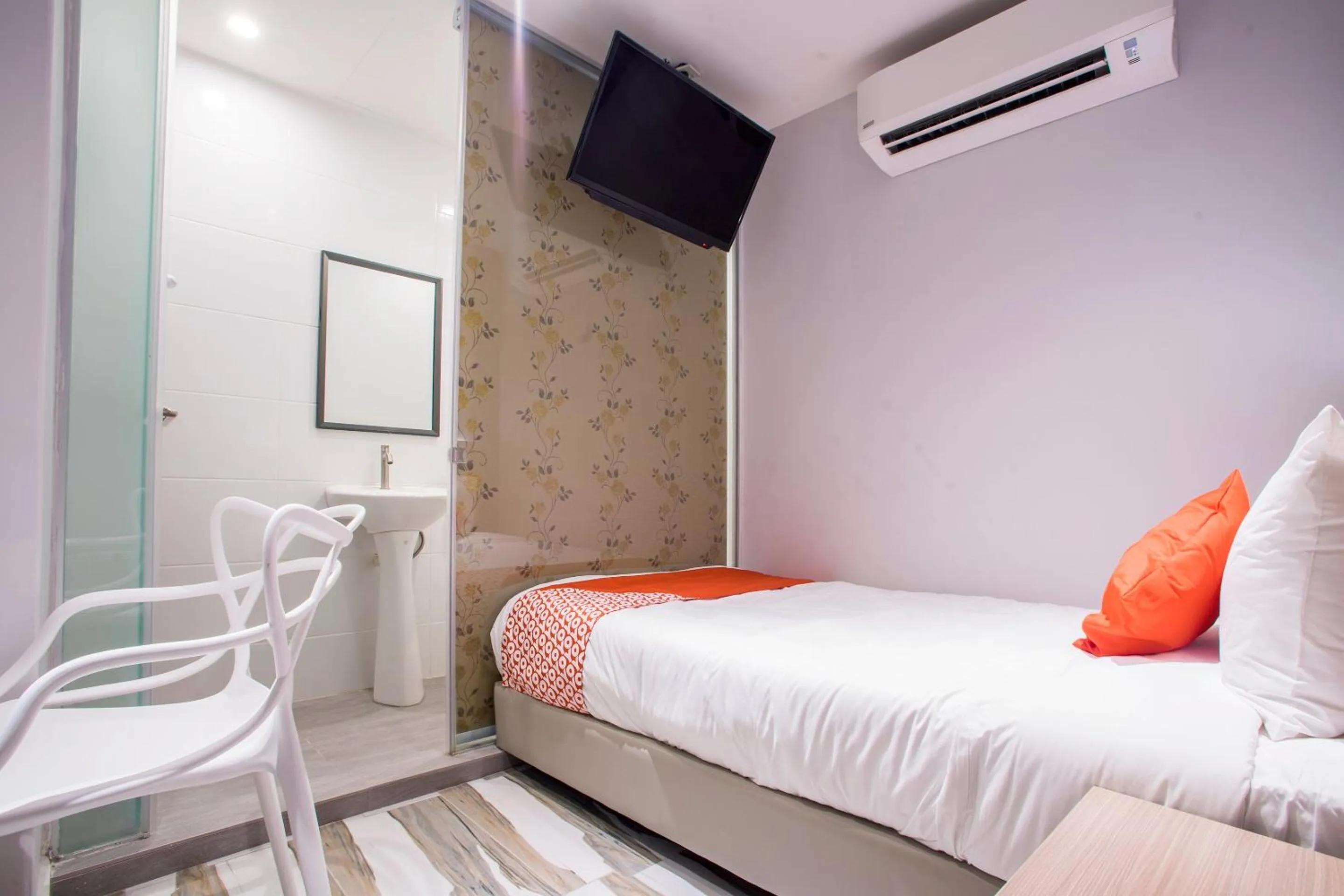 Bedroom, Bed in Hotel O Gs Hotels Near Strand Mall