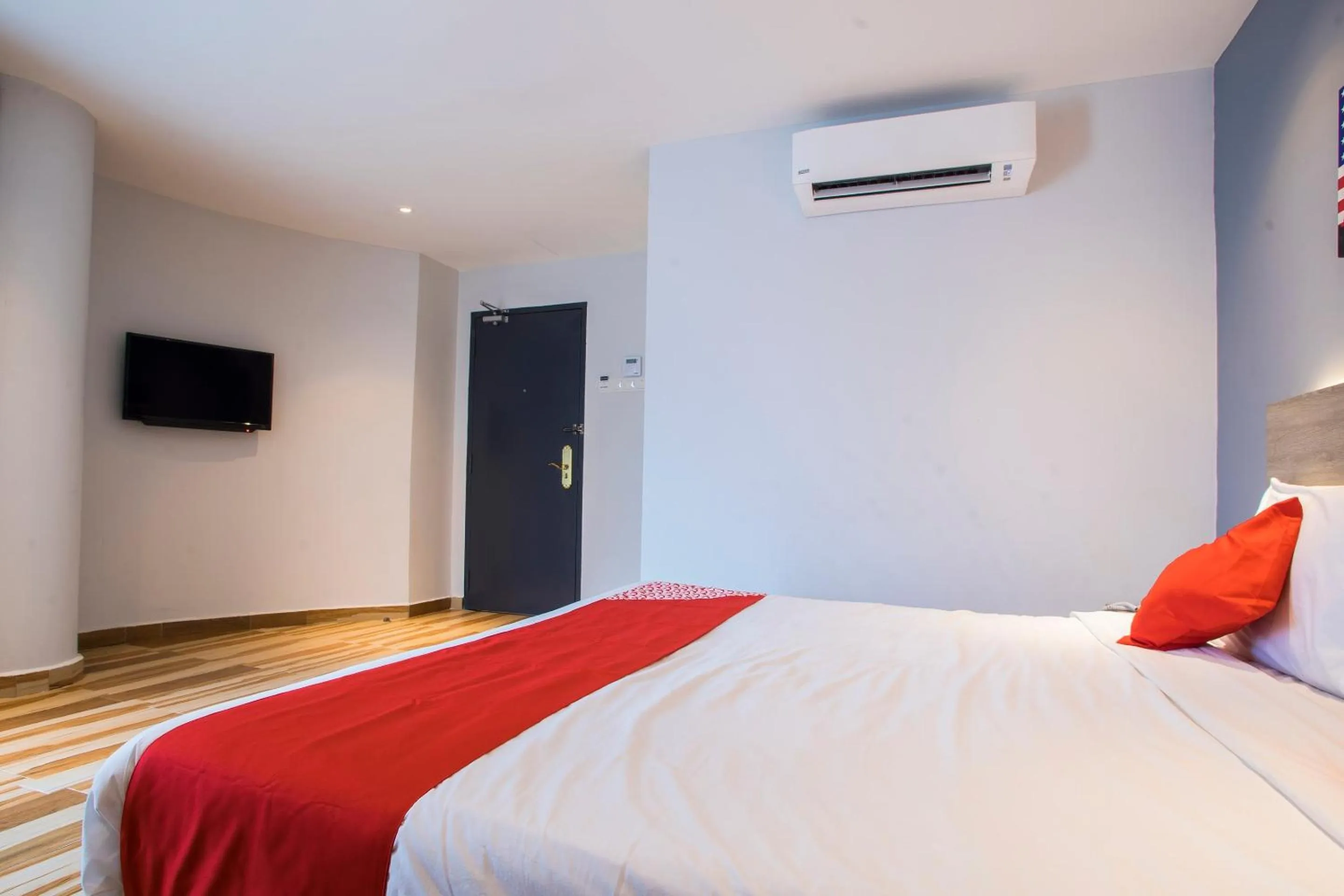 Bedroom, Bed in Hotel O Gs Hotels Near Strand Mall