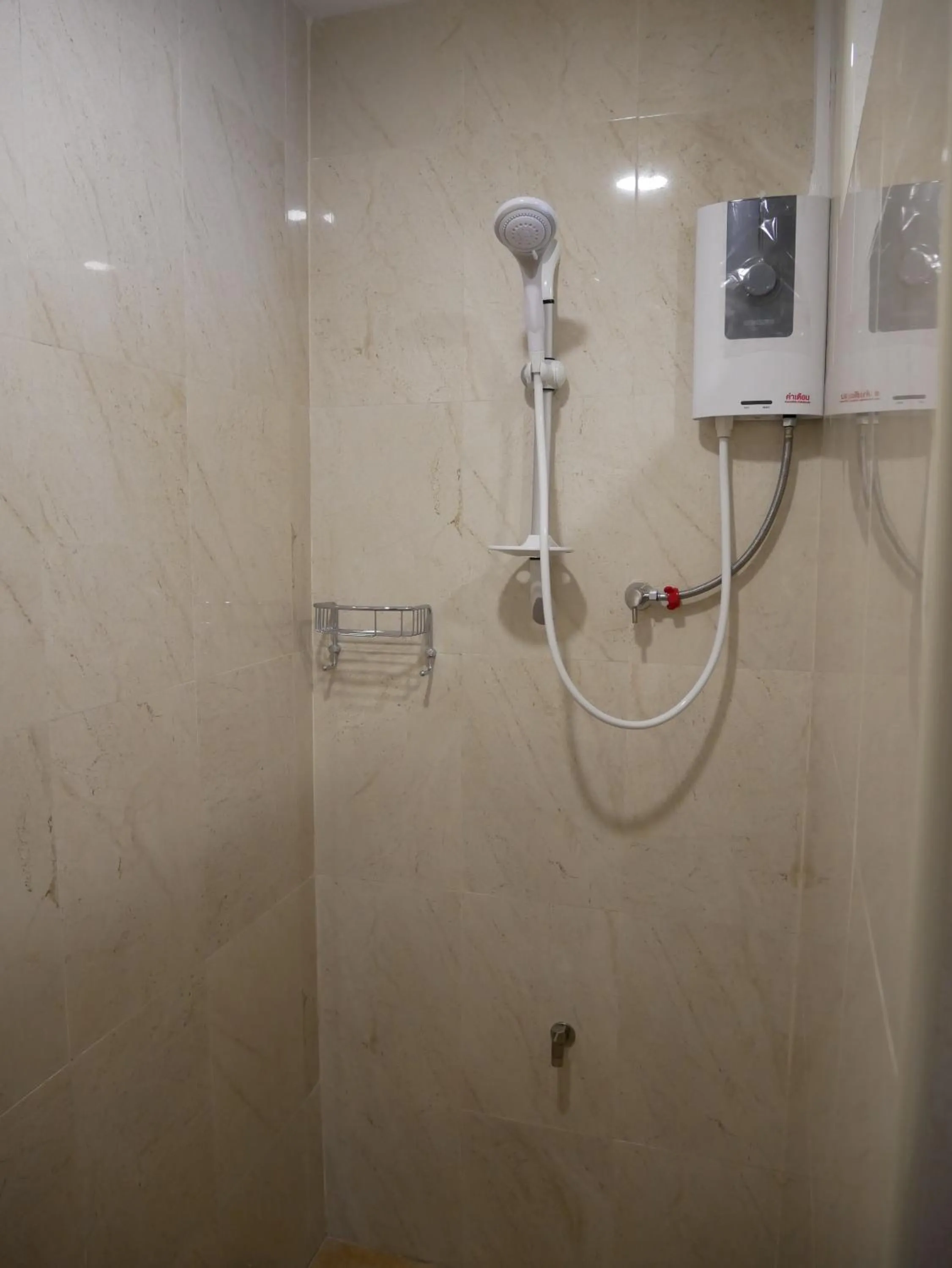 Shower in NP House Pratunam