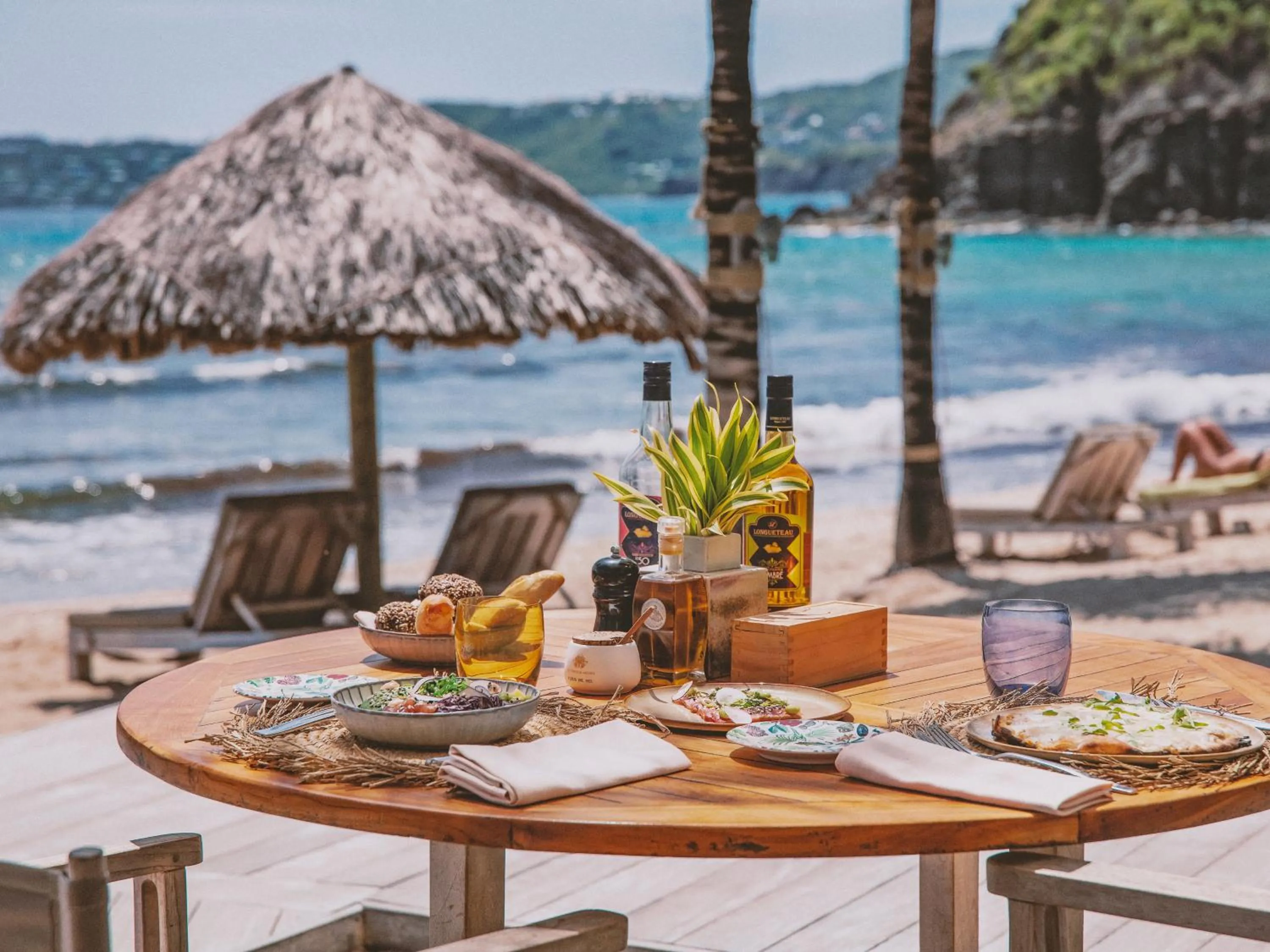 Restaurant/places to eat in Hotel Manapany