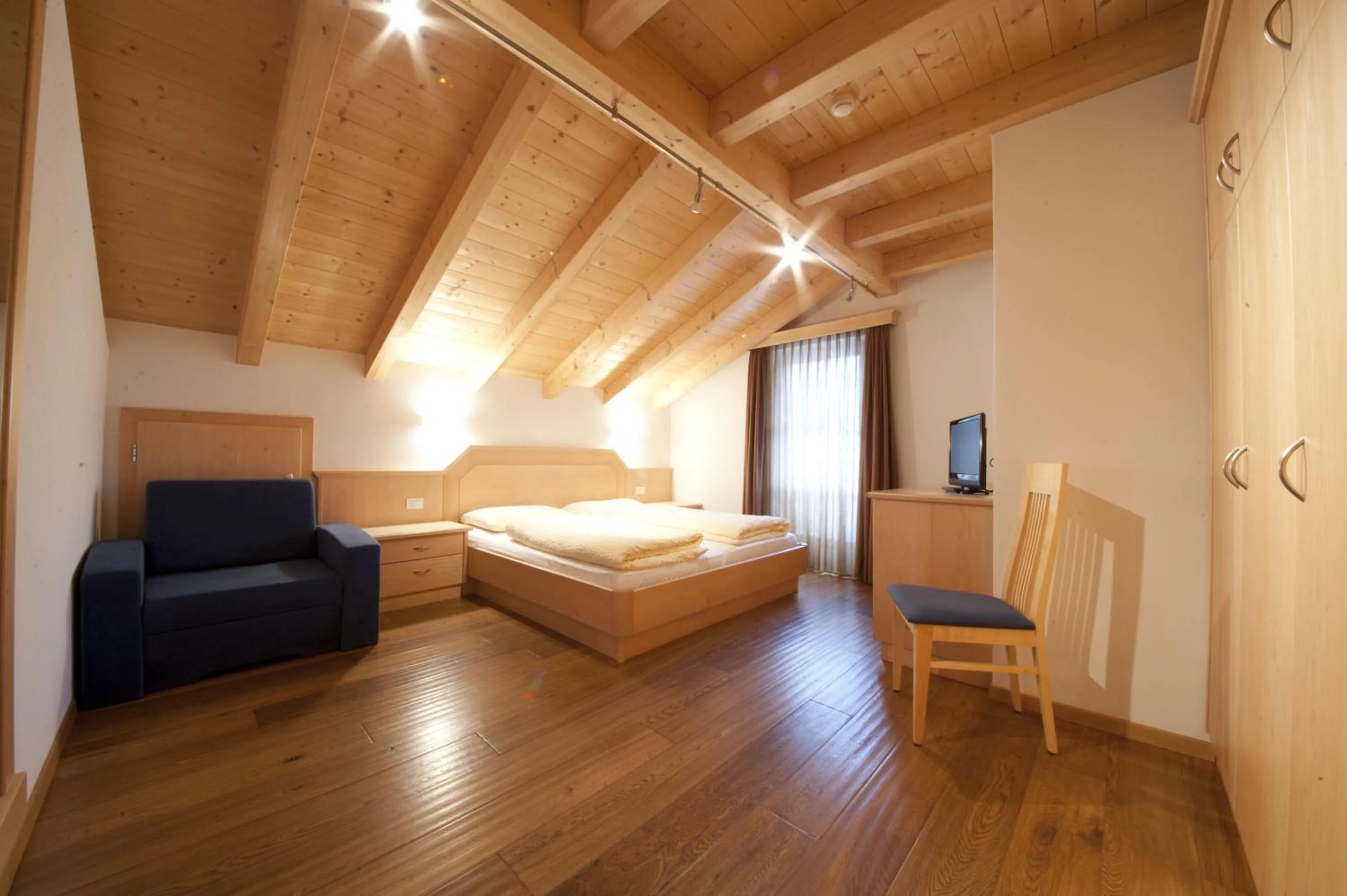 Bedroom, Bed in Appartamenti Villa Olympia