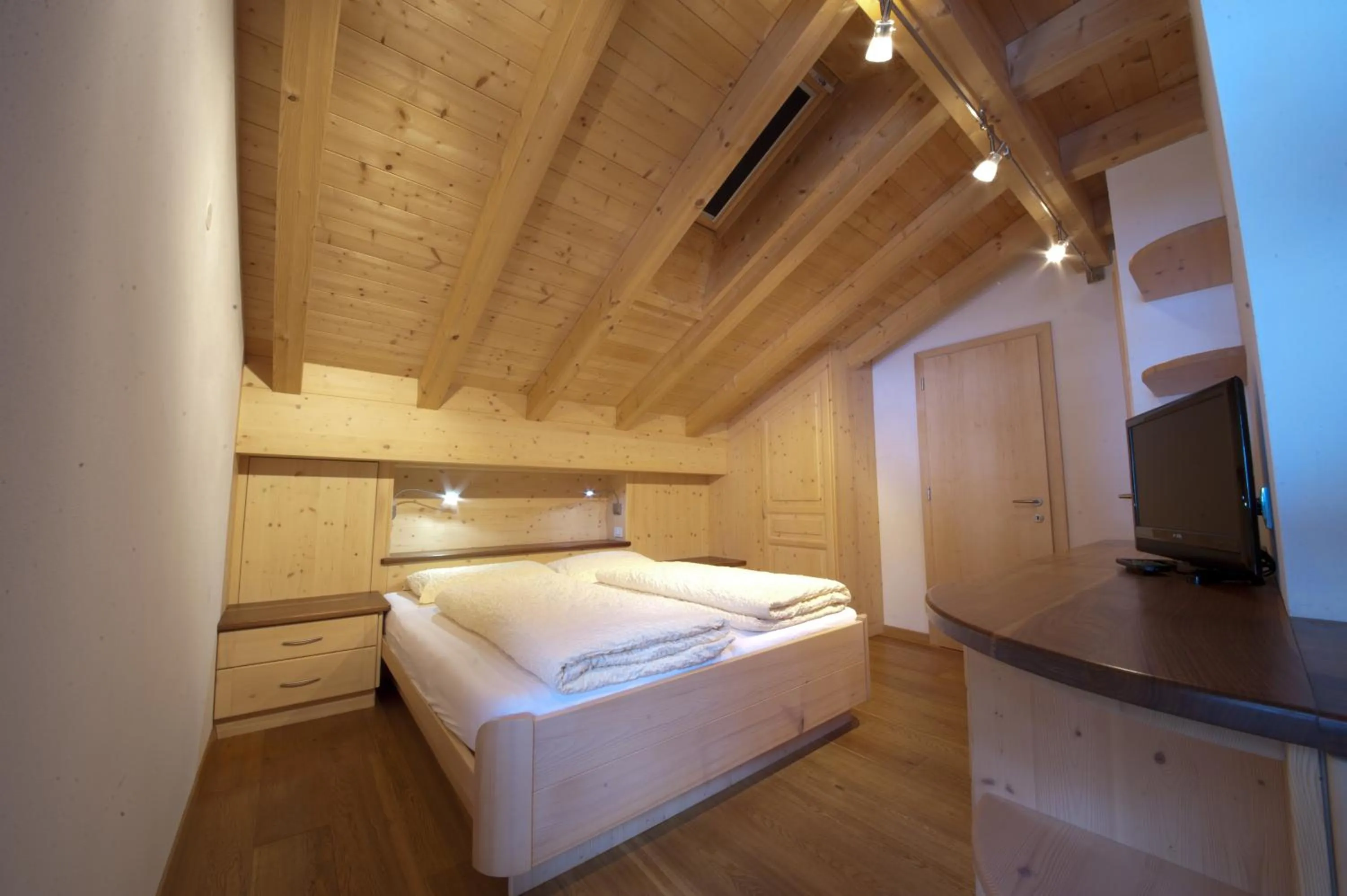 Bedroom, Bed in Appartamenti Villa Olympia