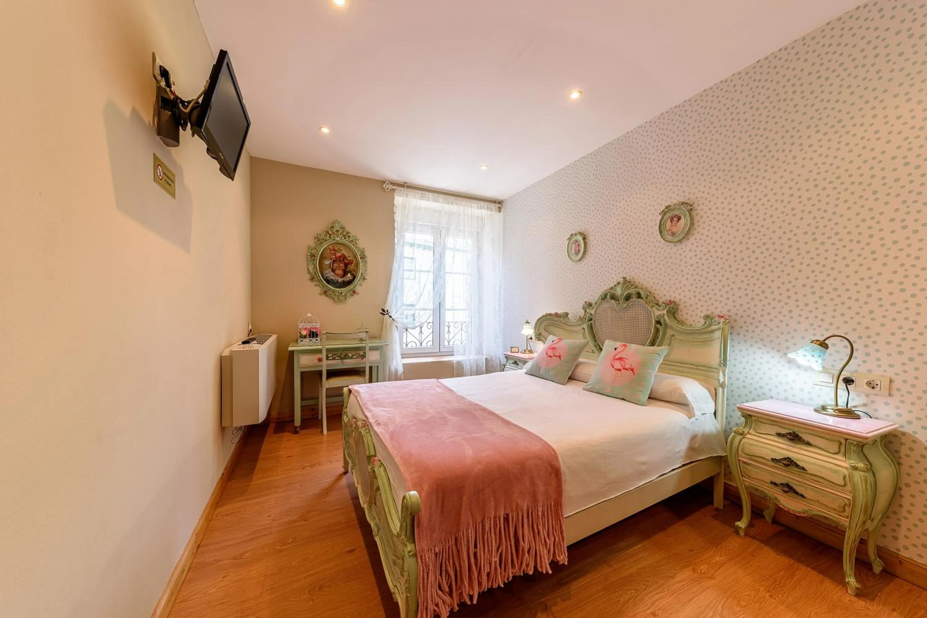 Bed in Hosteria Villa de Castro