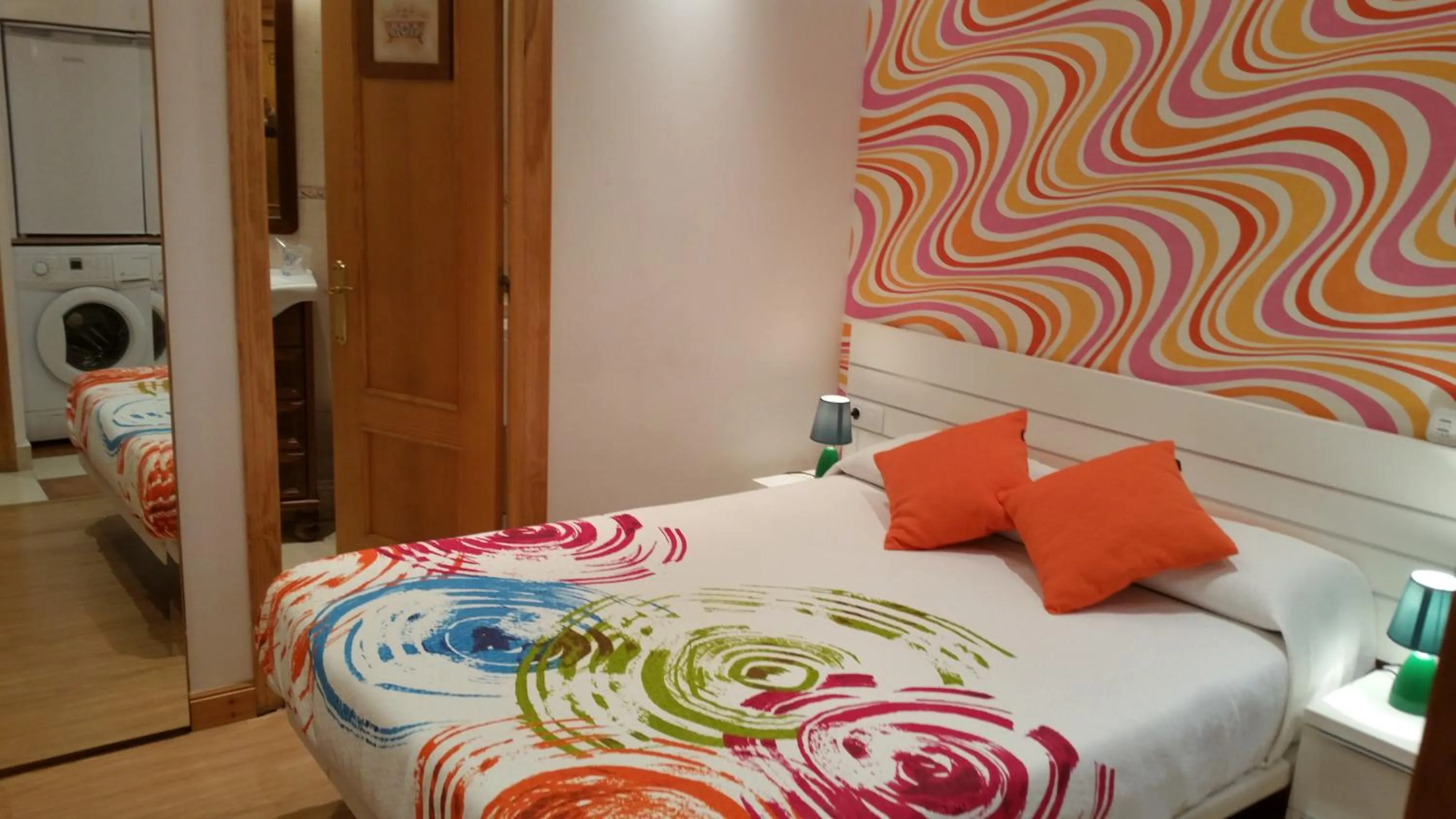 Photo of the whole room, Bed in Hosteria Villa de Castro