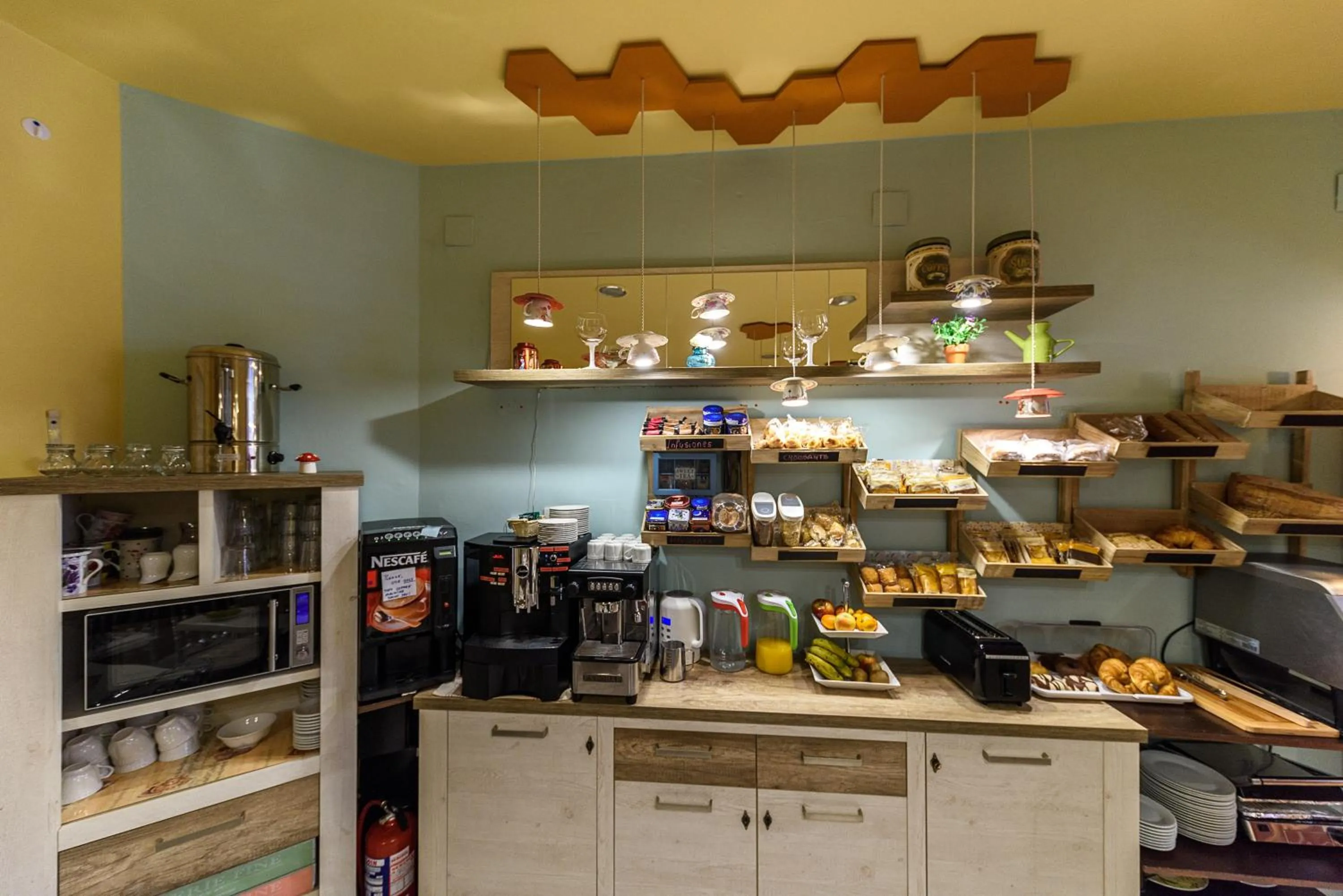 Breakfast in Hosteria Villa de Castro