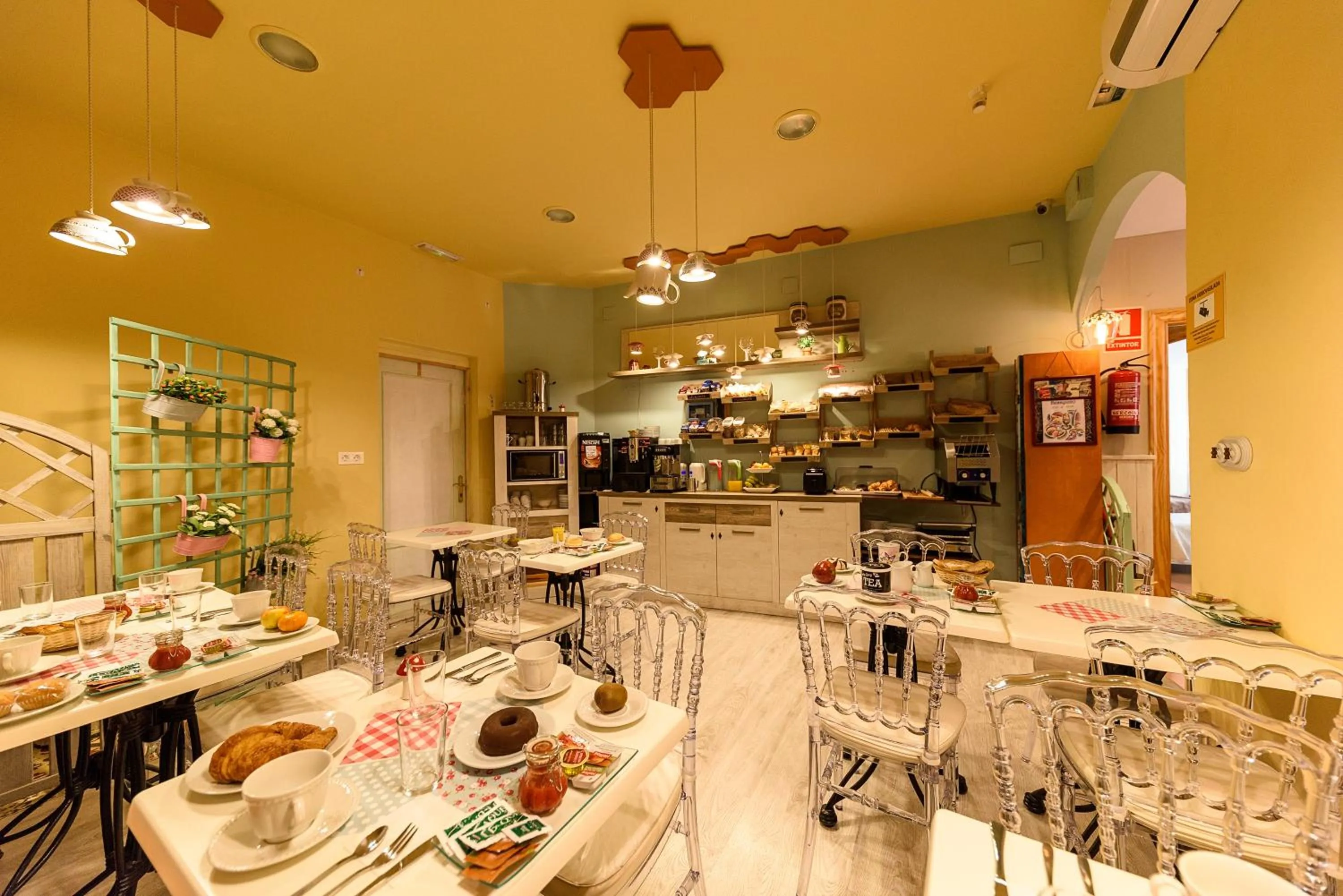 Breakfast in Hosteria Villa de Castro