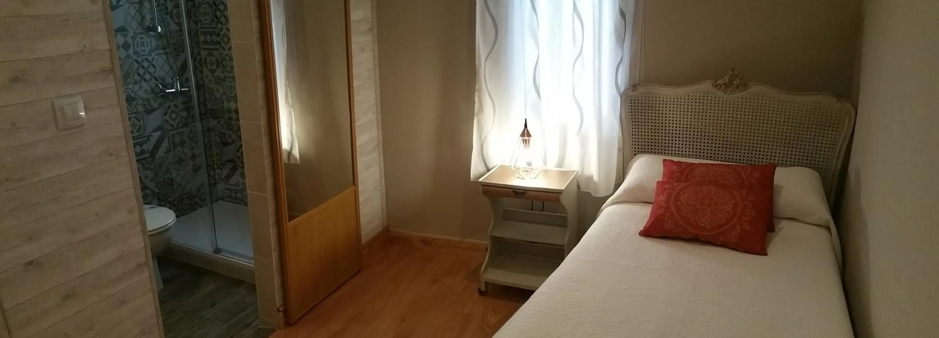 Bed in Hosteria Villa de Castro