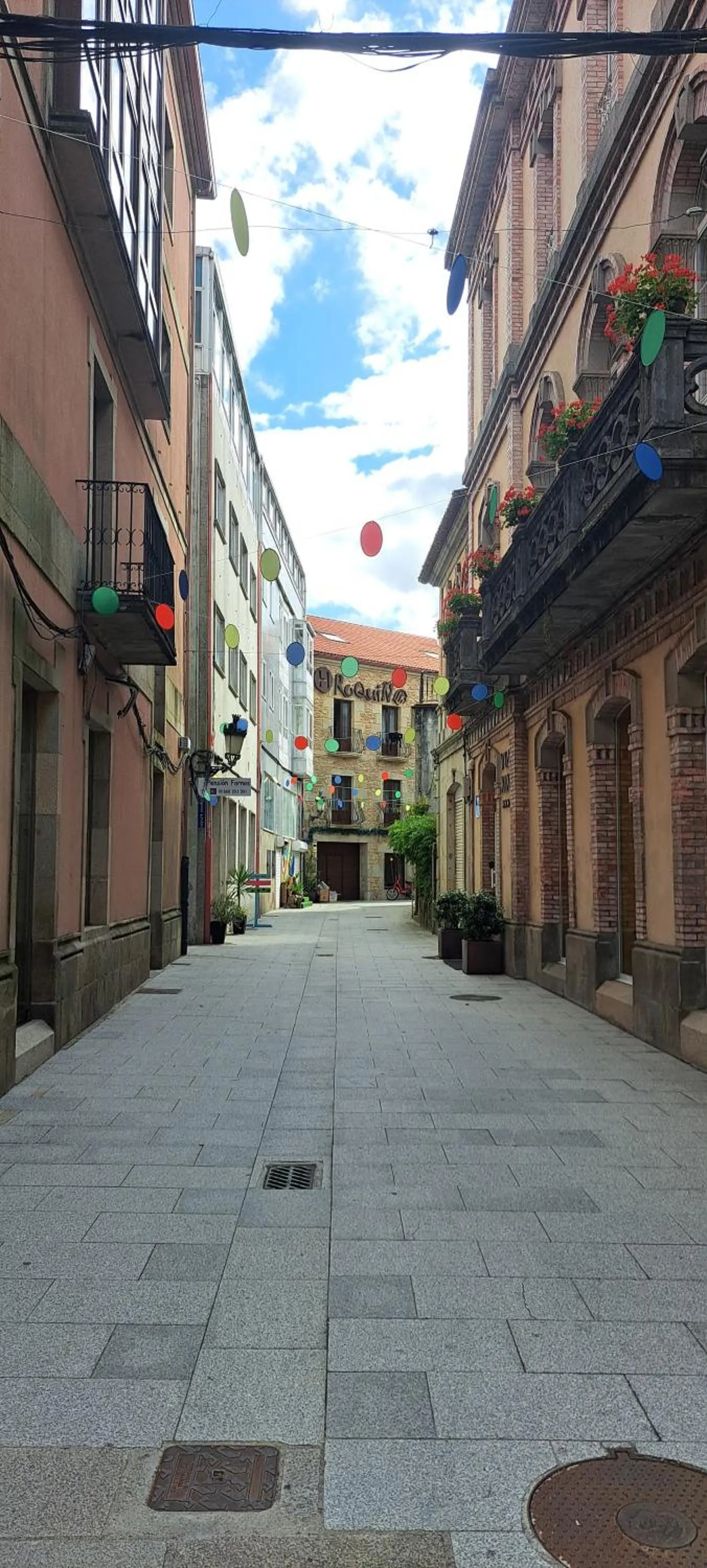 Street view in Hotel Roquiño