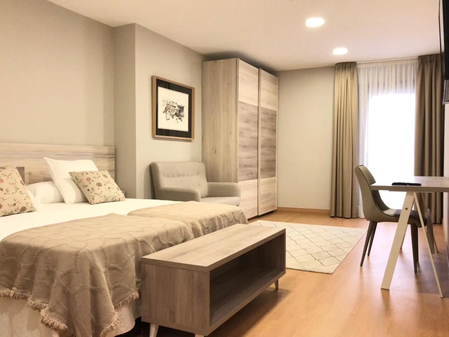 Bed in Hotel Roquiño