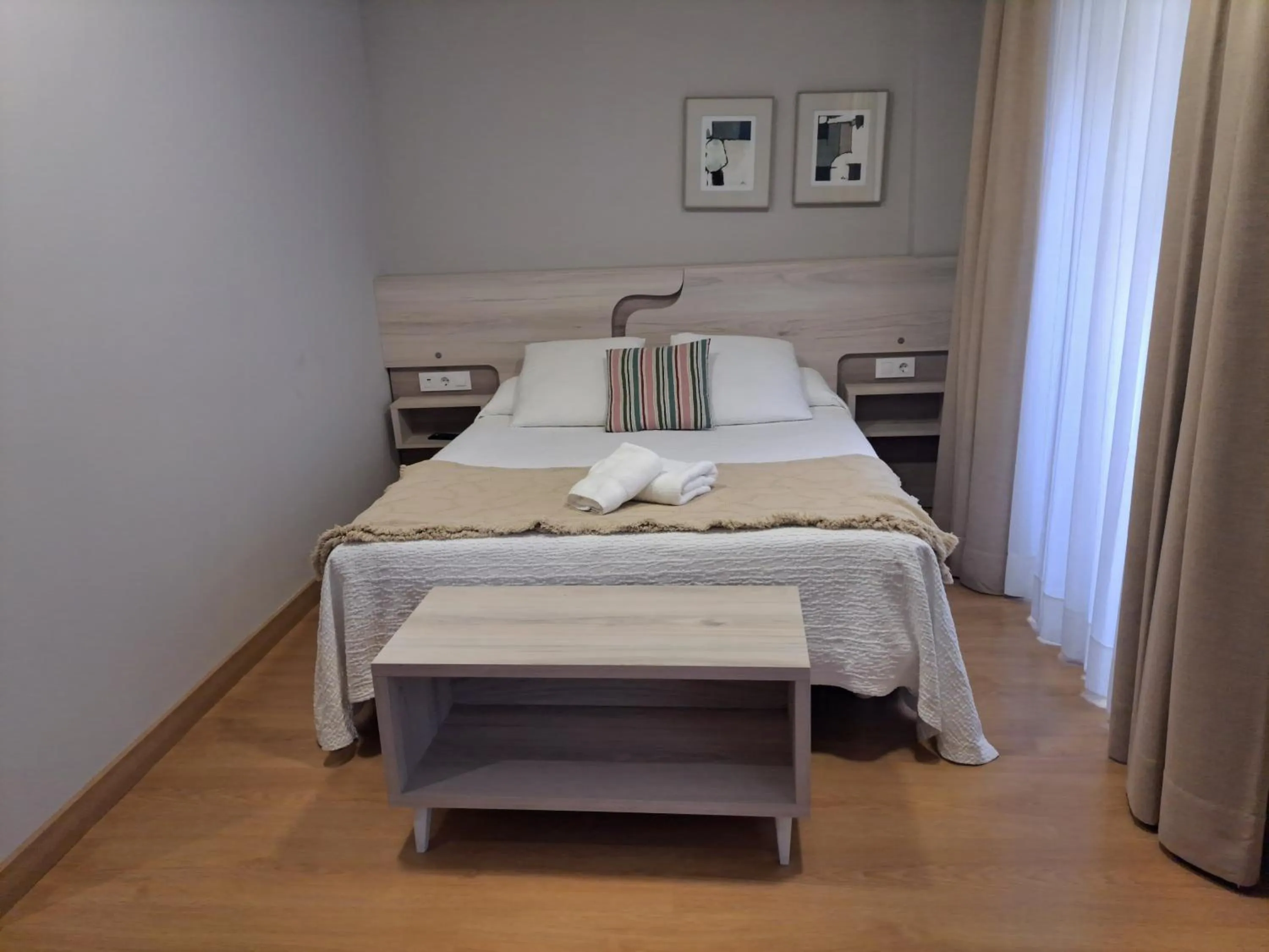 Bed in Hotel Roquiño