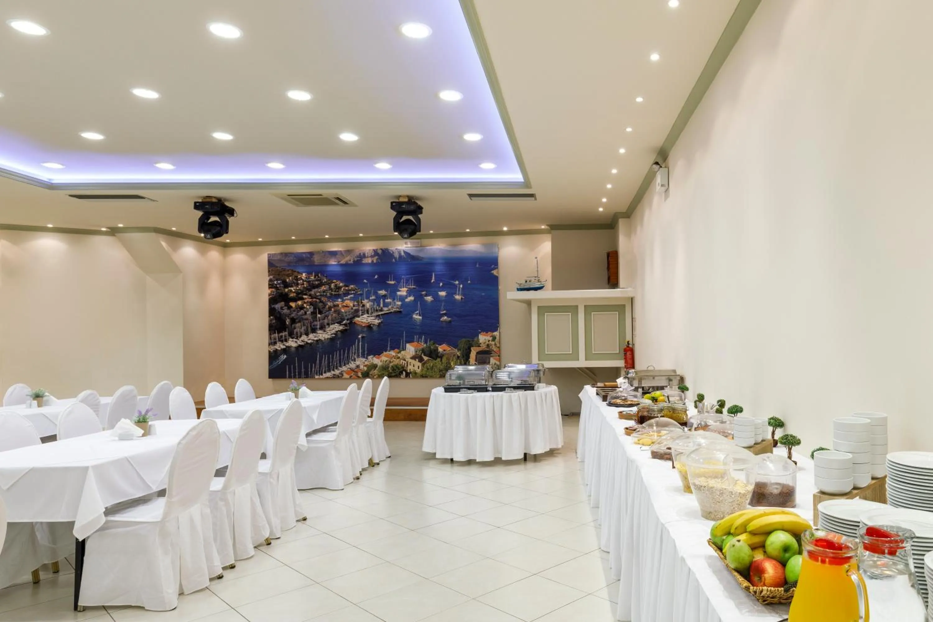 Breakfast in Opera House Hotel