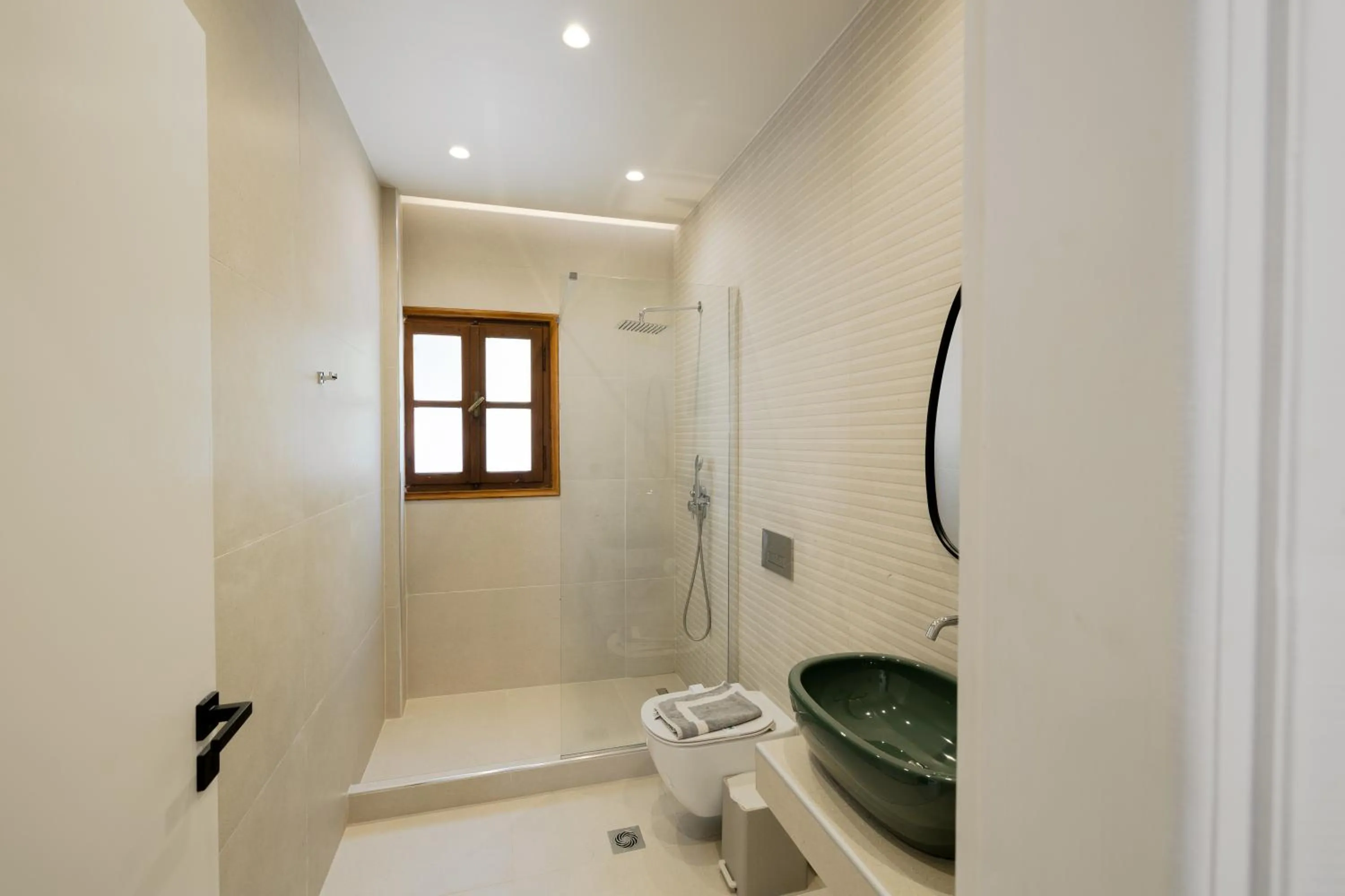 Shower in Opera House Hotel