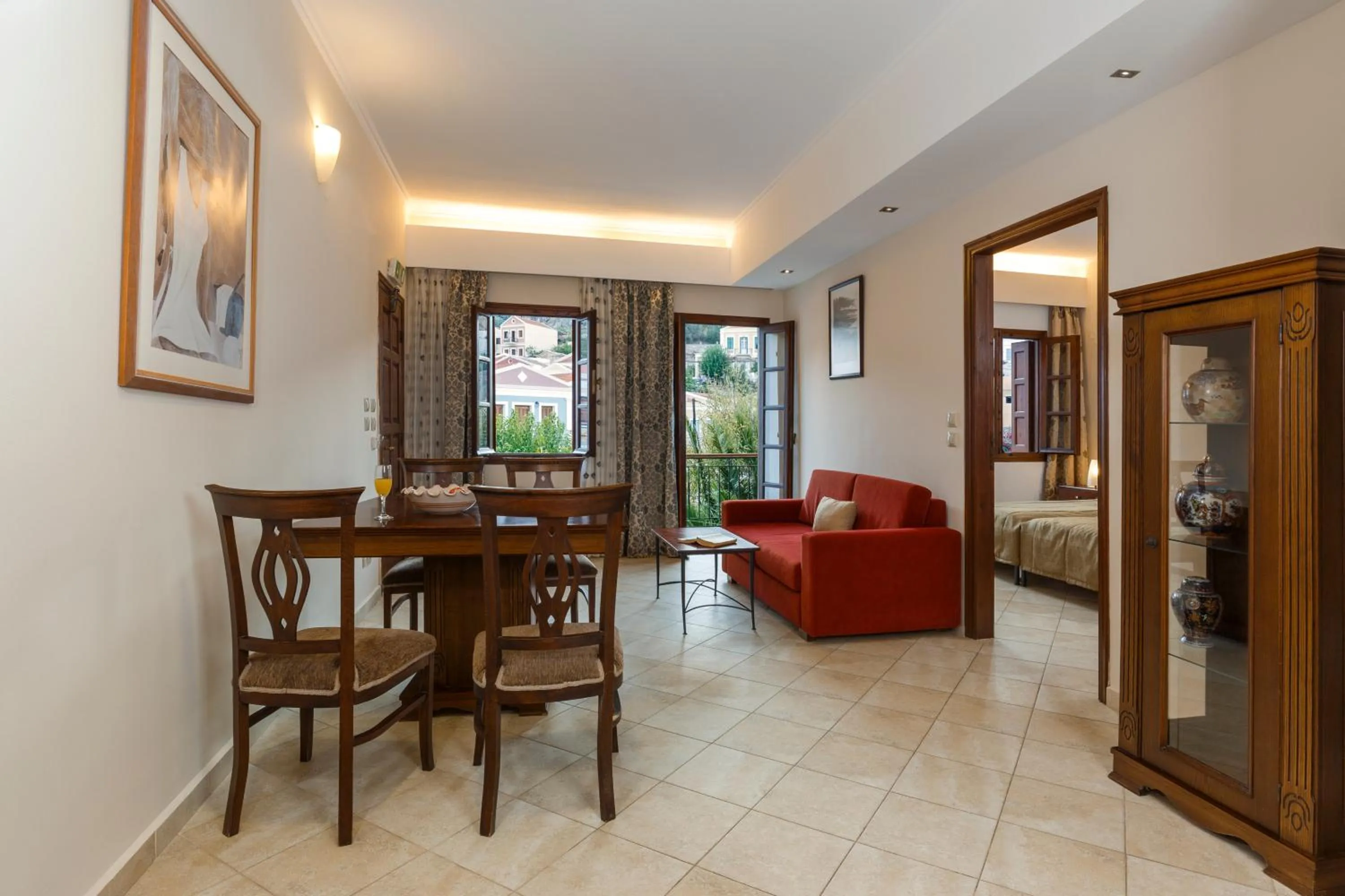 Coffee/tea facilities in Opera House Hotel