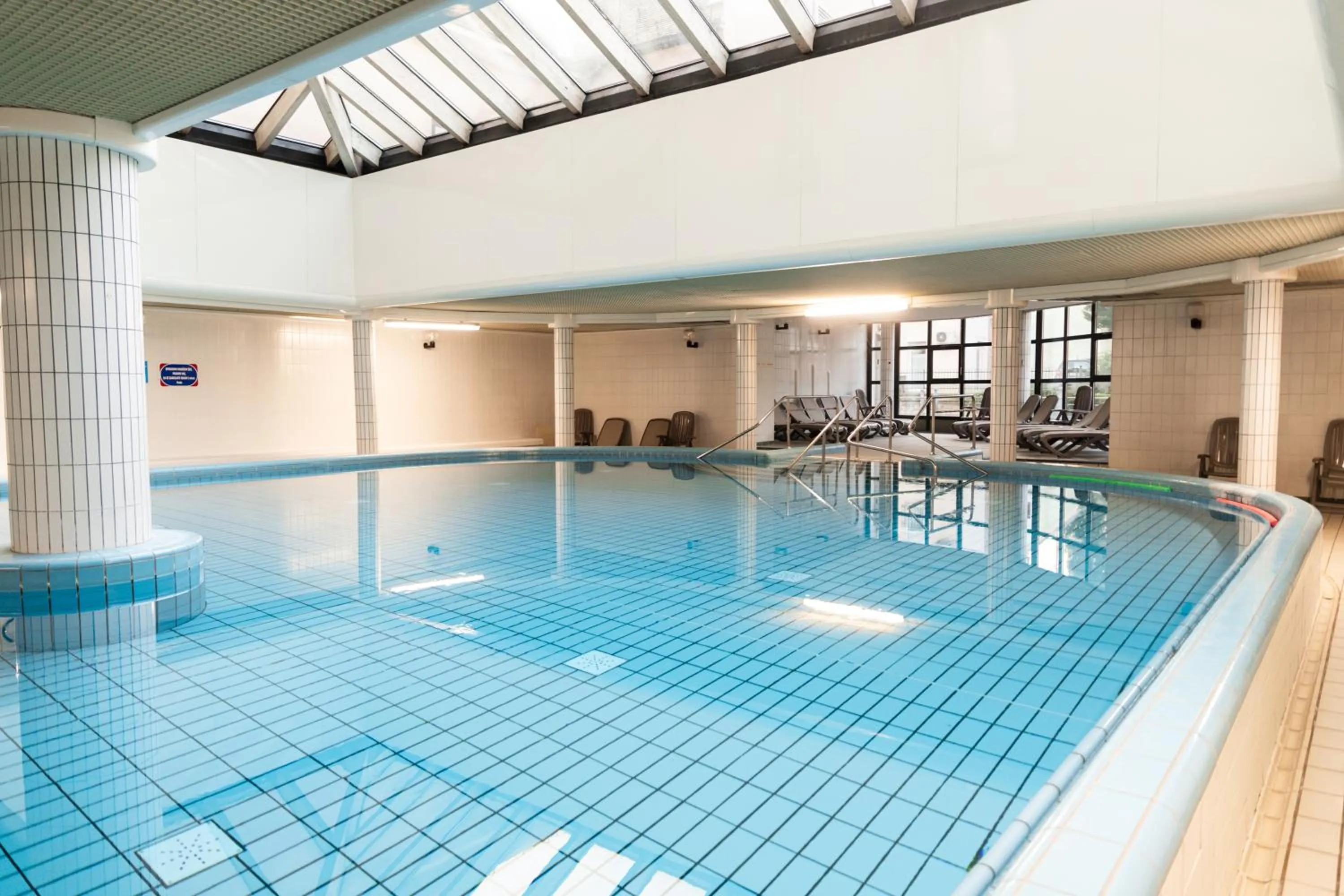 Swimming pool in Hotel Balnea Superior - Terme Krka