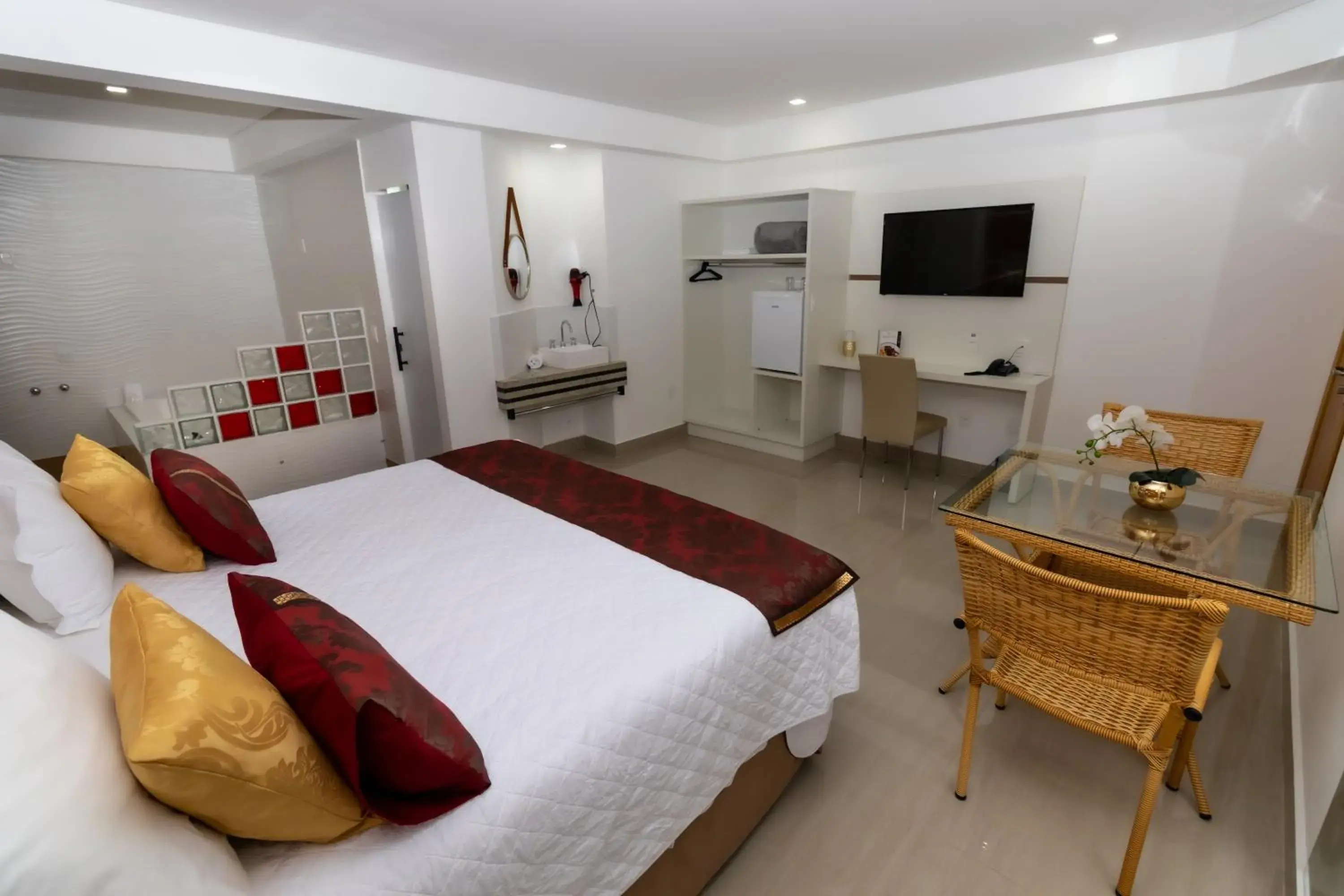 Premier Suite - single occupancy in Granlago Hotel Premier Suite - single occupancy in Granlago Hotel