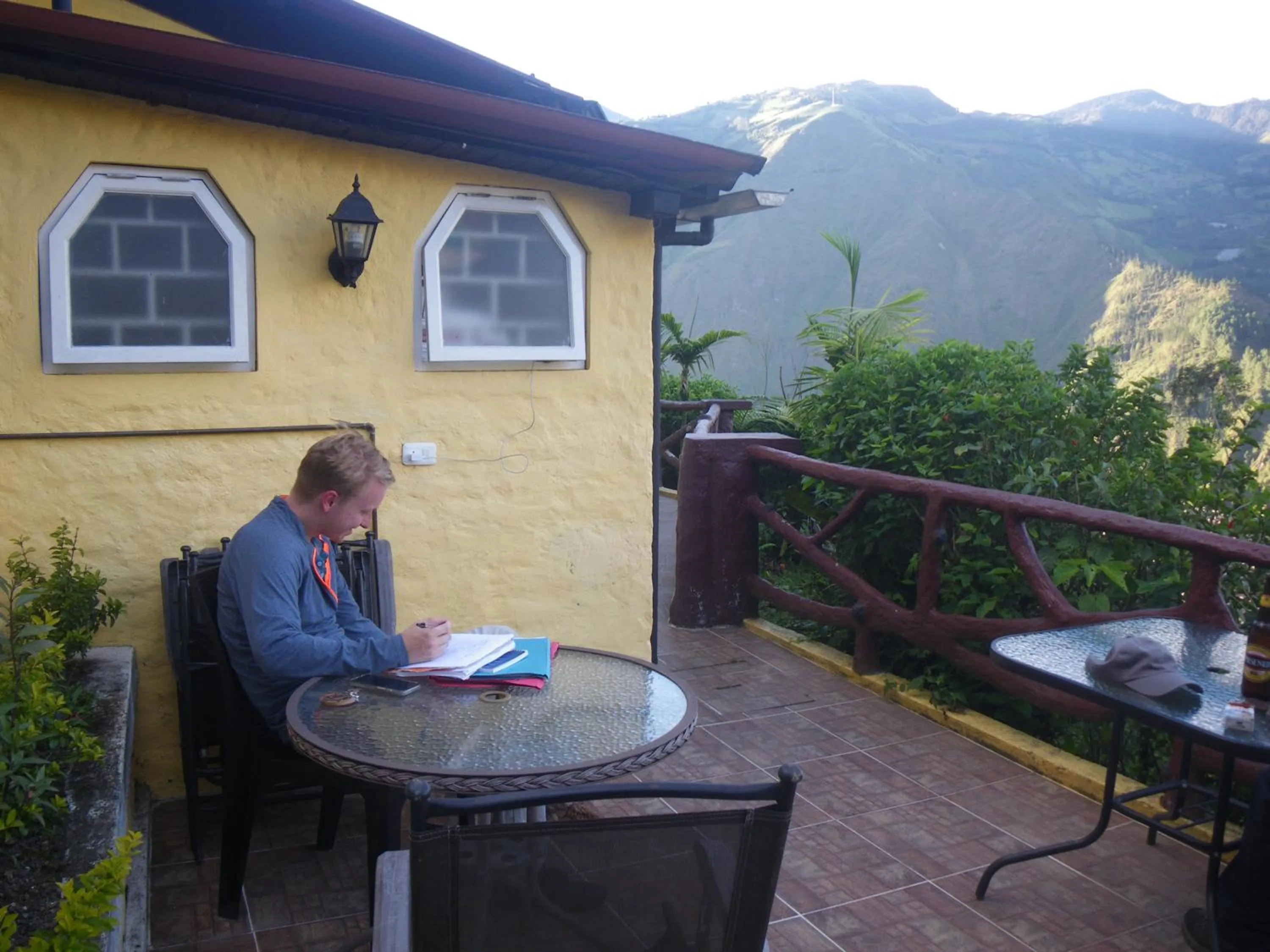 Activities in La Casa Amarilla