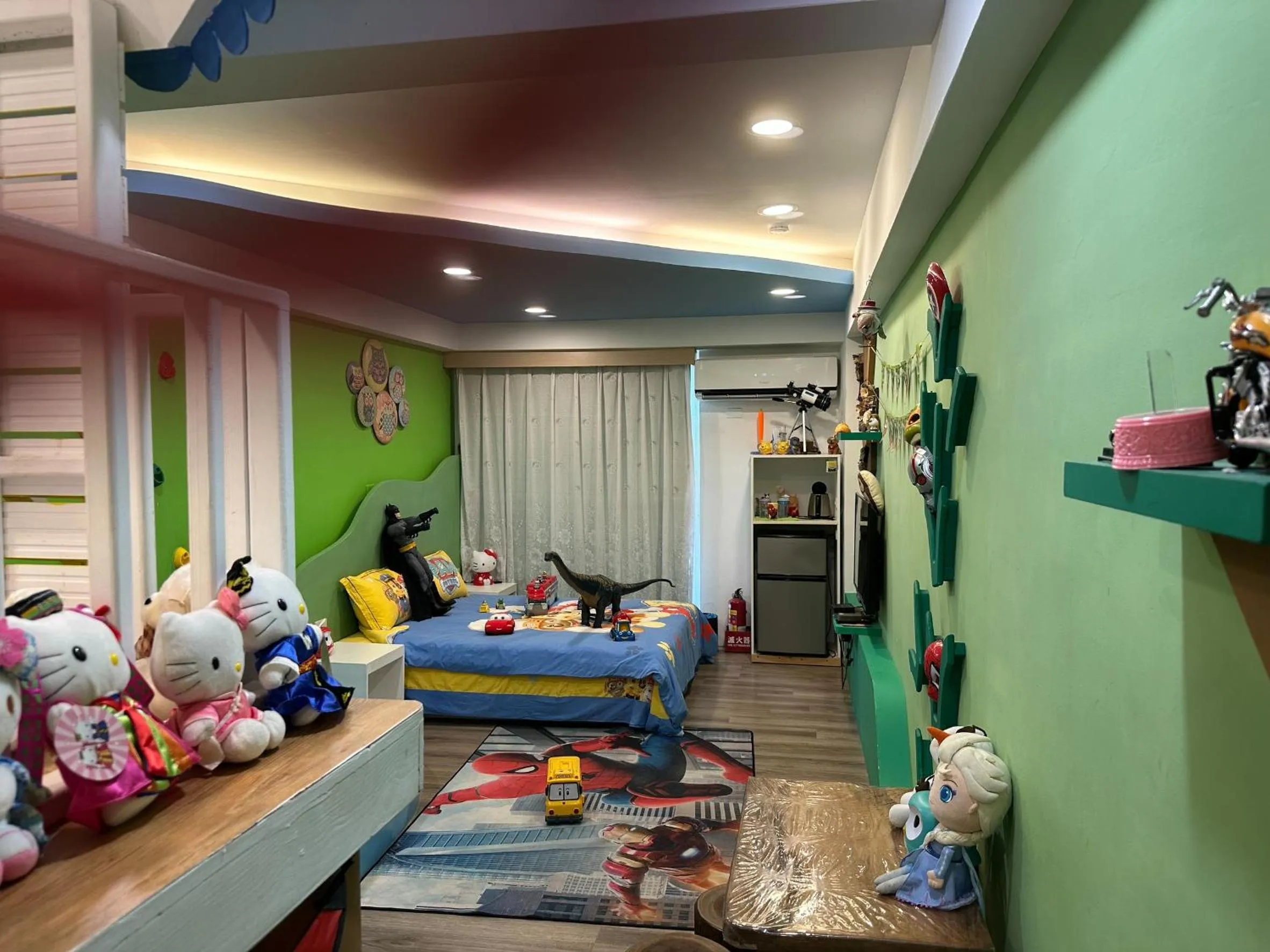 Photo of the whole room, Bed in Kenting Mola