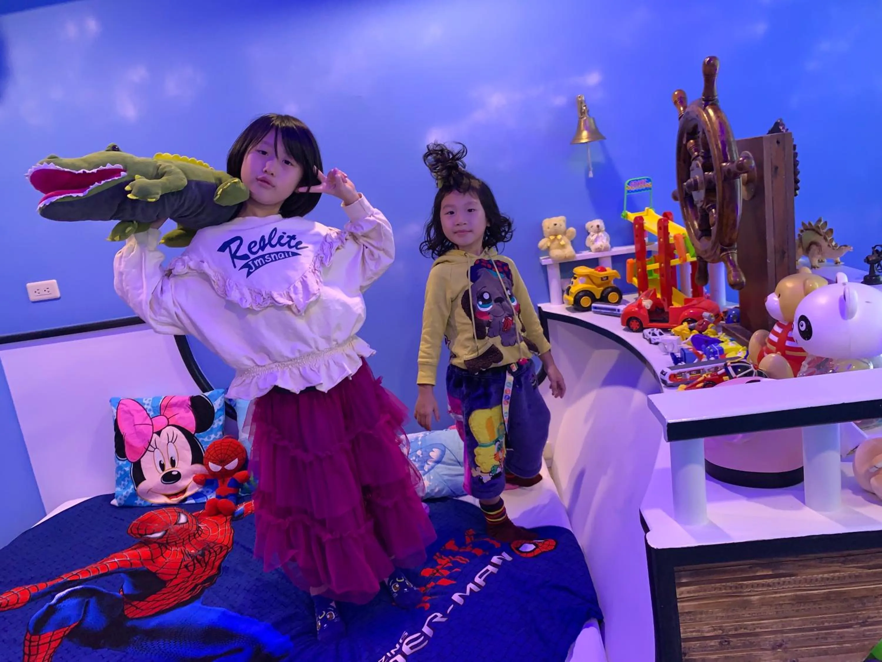 Photo of the whole room in Kenting Mola