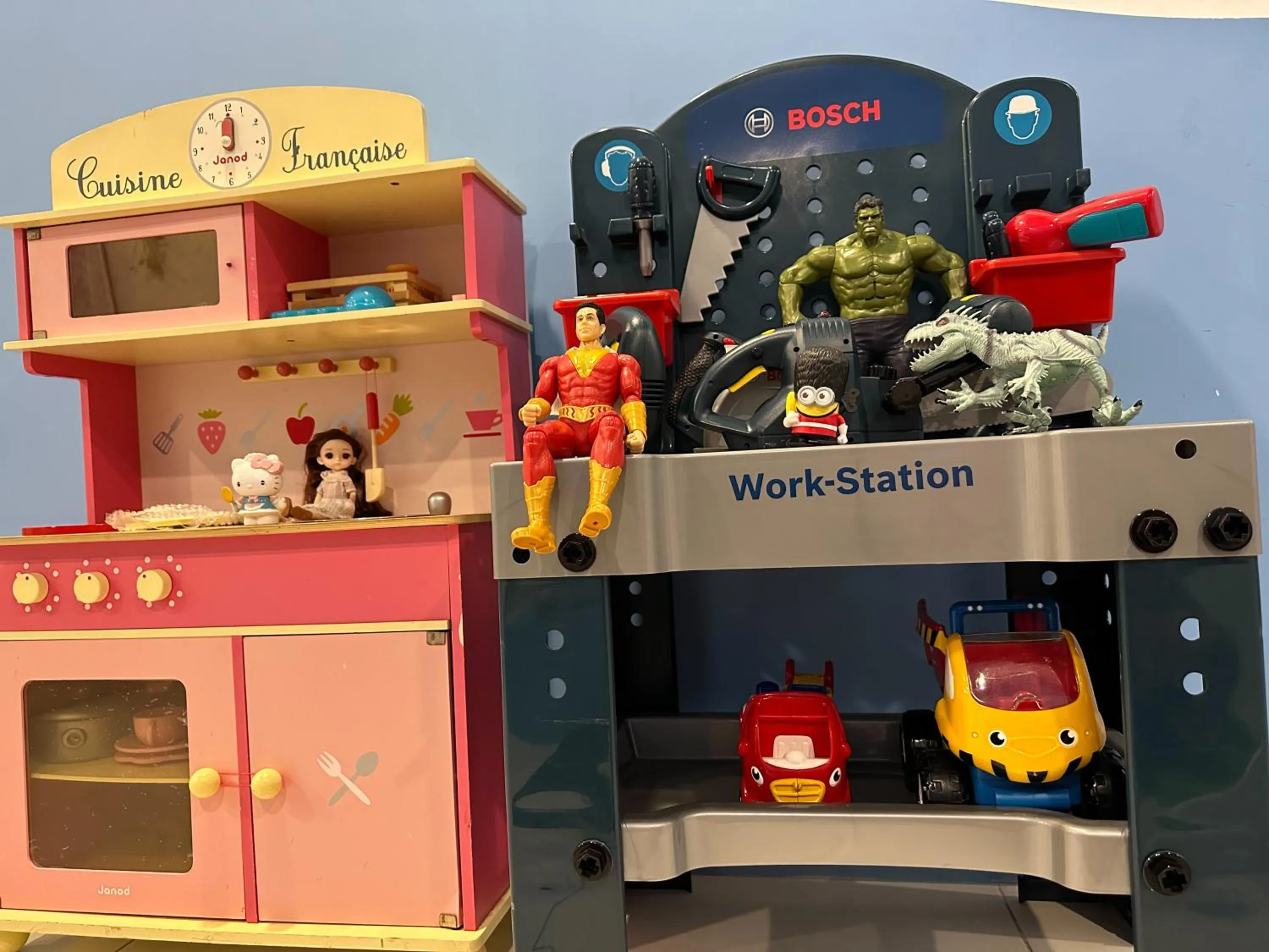 Photo of the whole room in Kenting Mola