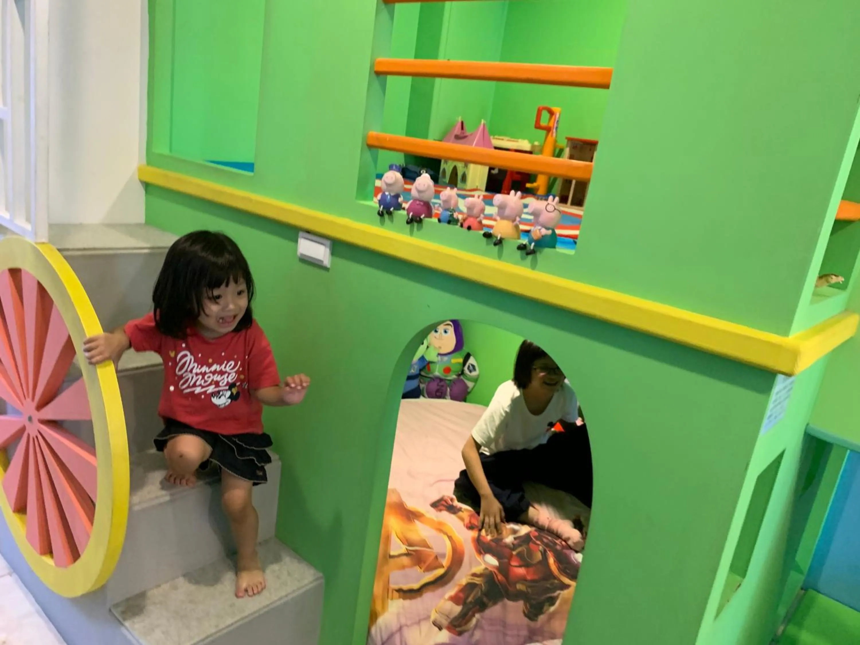 Photo of the whole room in Kenting Mola