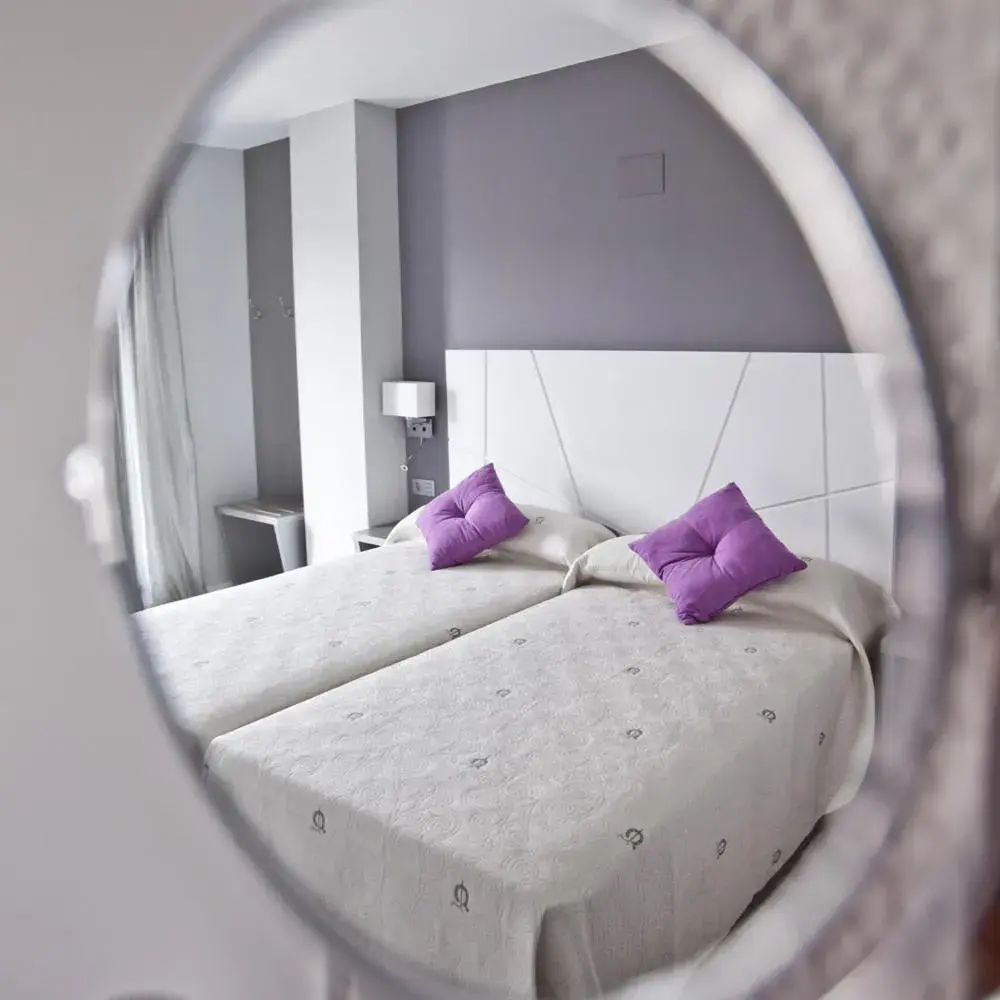 Double Room (2 Adults + 1 Child ) in Alix Boutique Double Room (2 Adults + 1 Child ) in Alix Boutique
