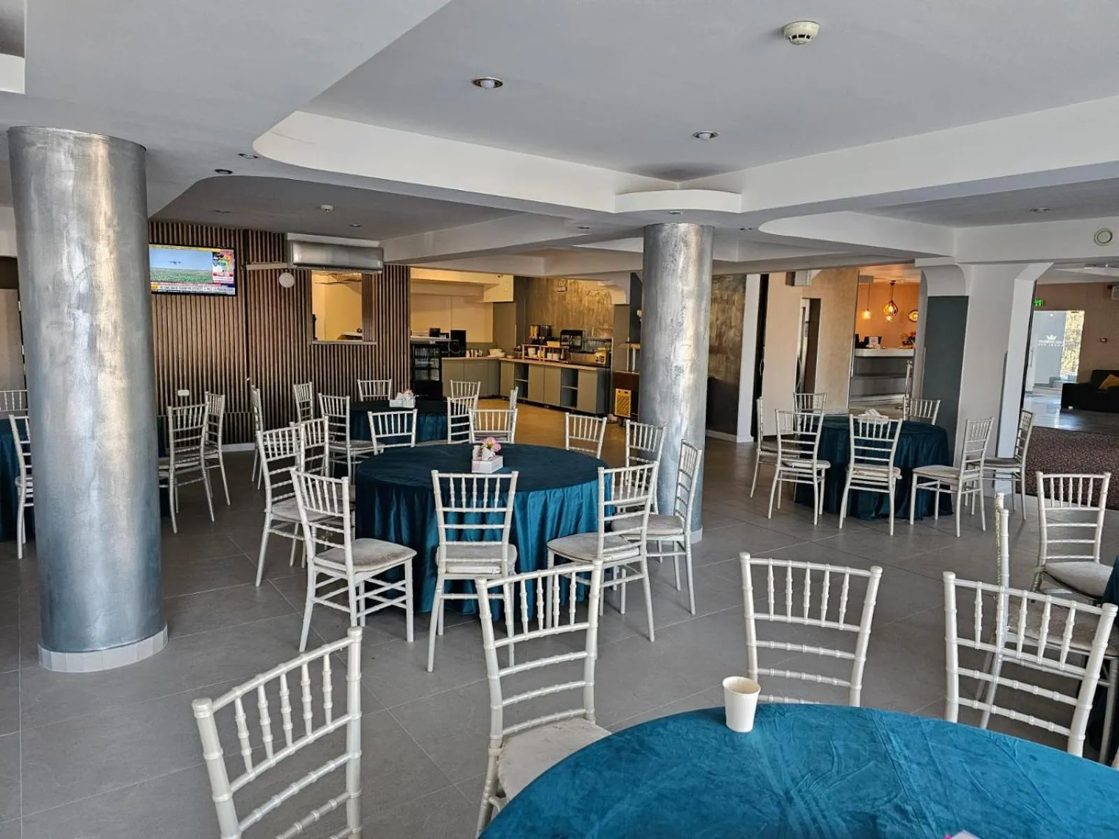 Restaurant/places to eat in Casa Mureșan