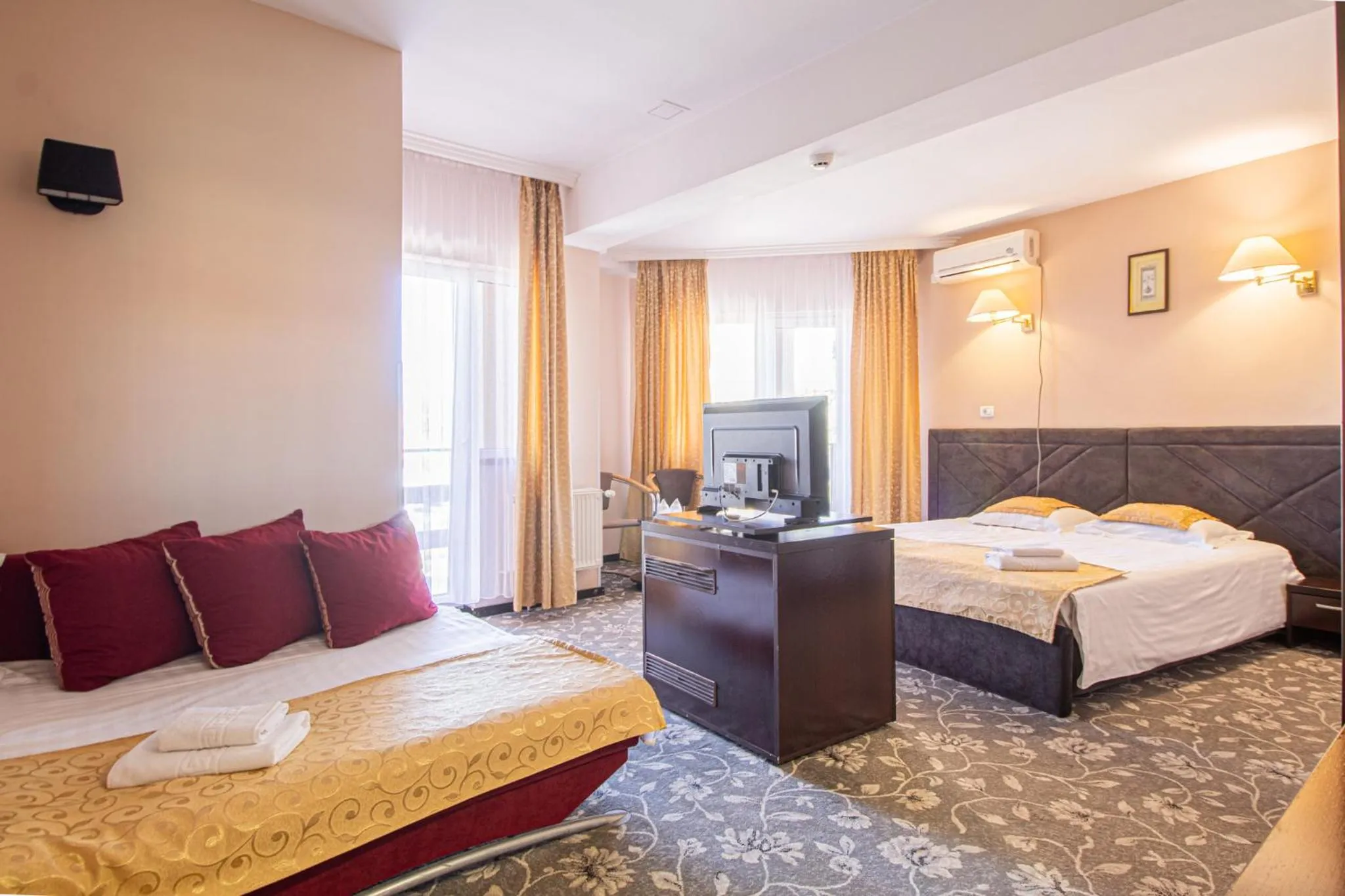 Bed in Casa Mureșan