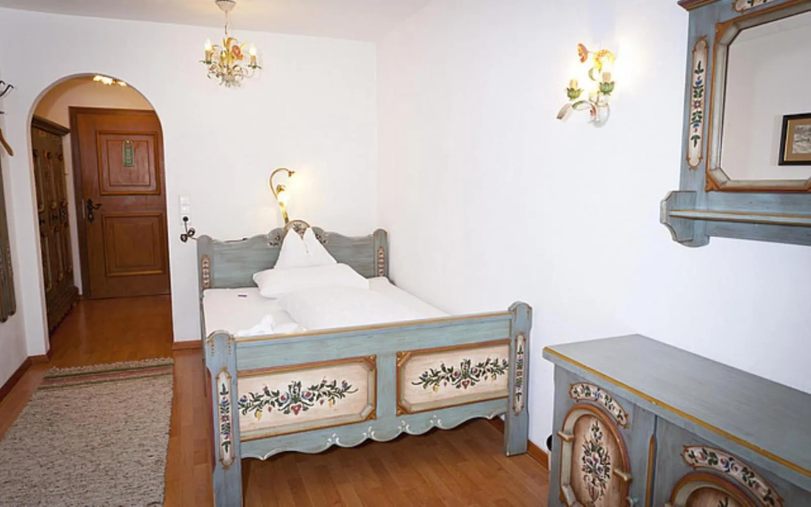 Photo of the whole room, Bed in Wellnesshotel Mein Almhof Superior