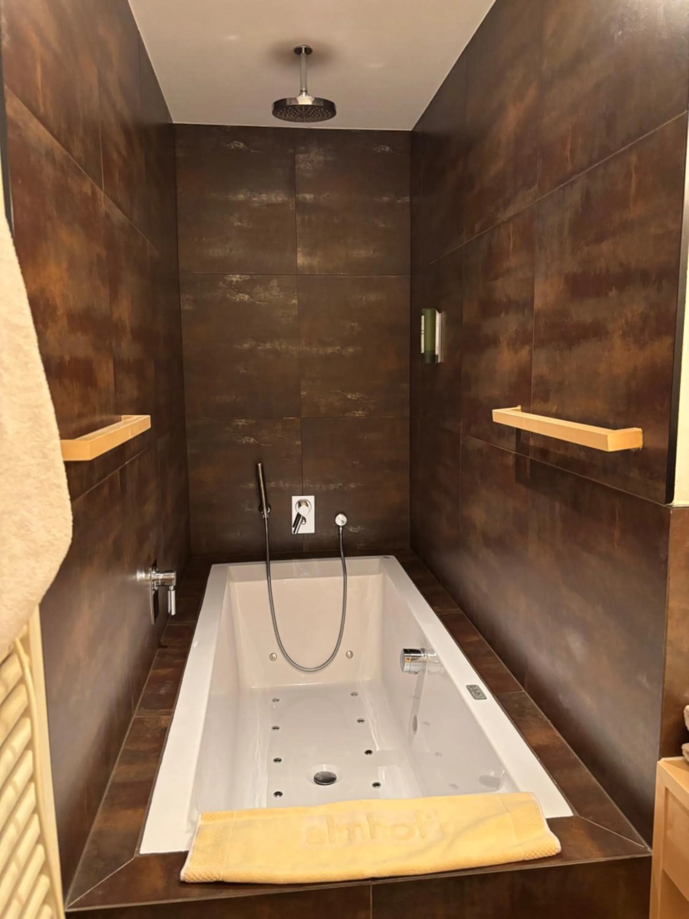 Bath in Wellnesshotel Mein Almhof Superior