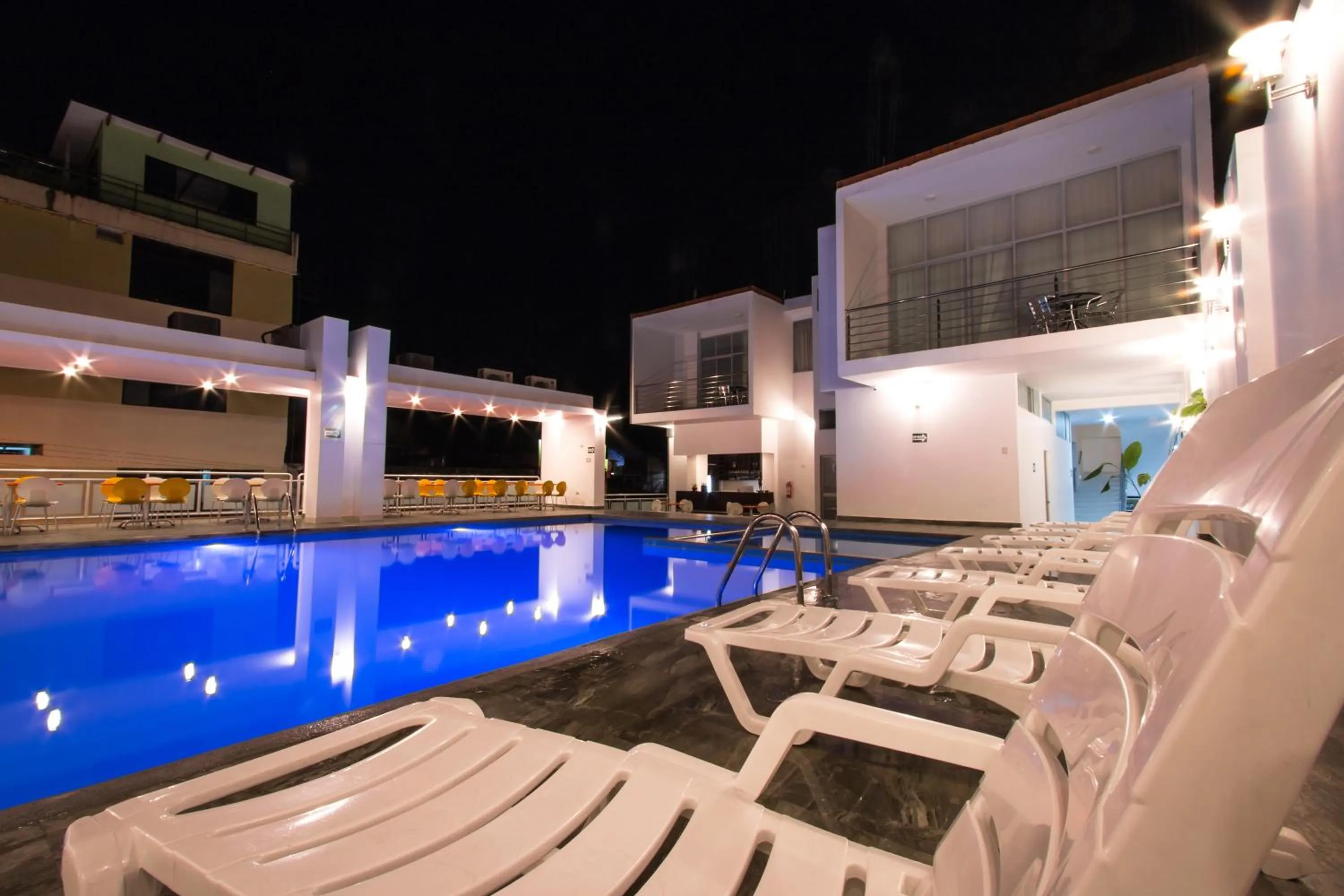 Cumbaza Hotel & Convenciones