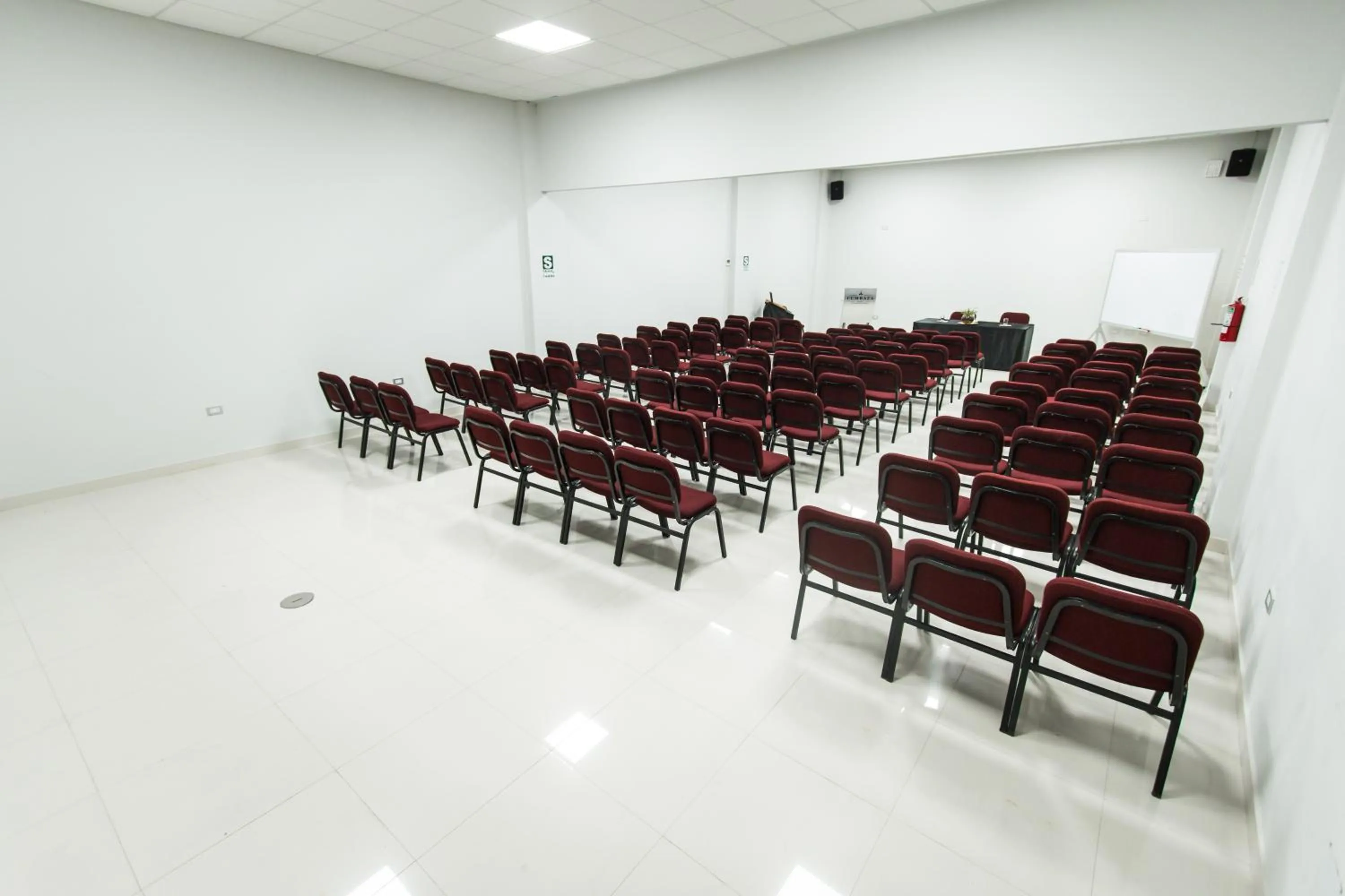 Cumbaza Hotel & Convenciones