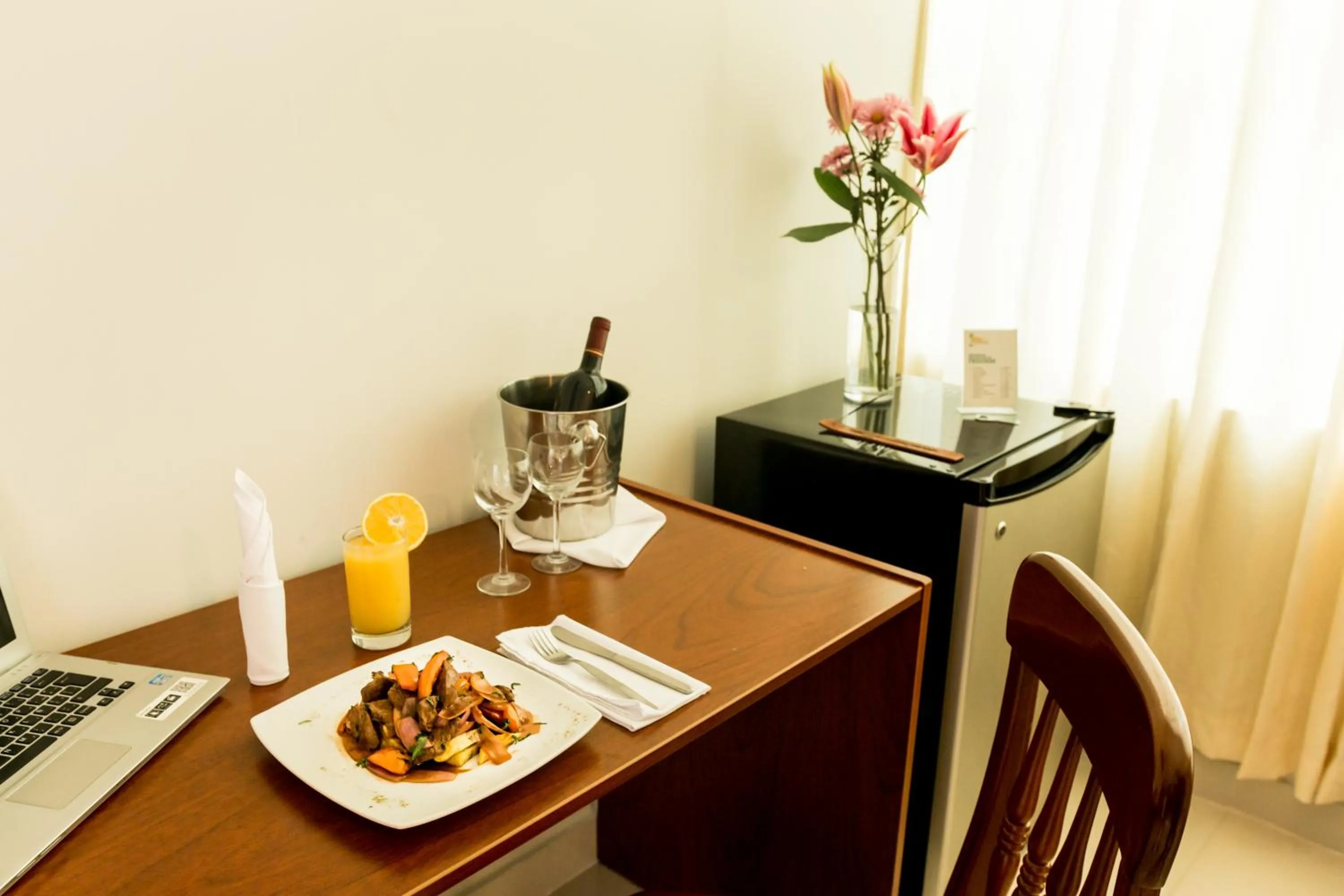 Cumbaza Hotel & Convenciones