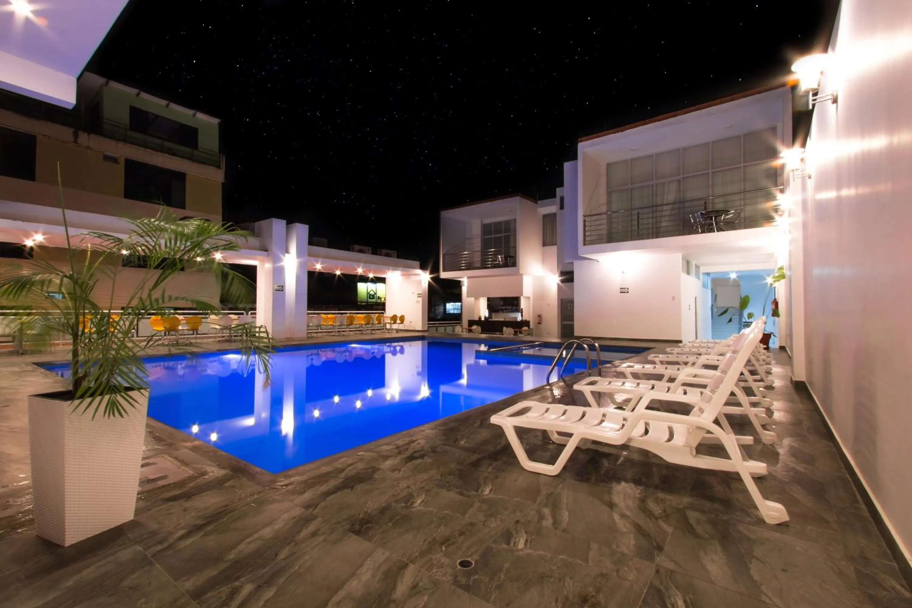 Cumbaza Hotel & Convenciones