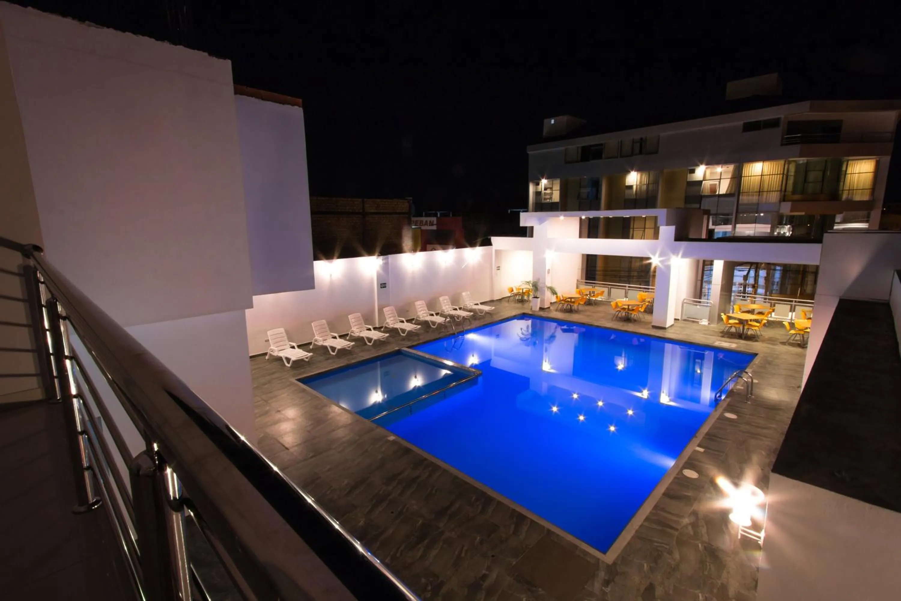 Cumbaza Hotel & Convenciones